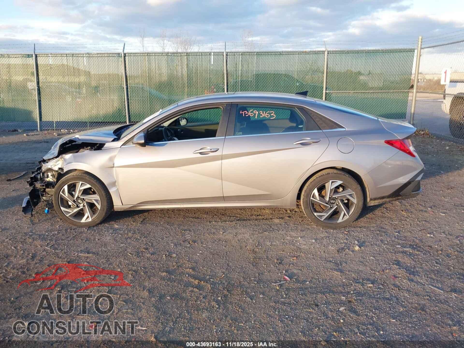 HYUNDAI ELANTRA 2025 - KMHLS4DGXSU983816