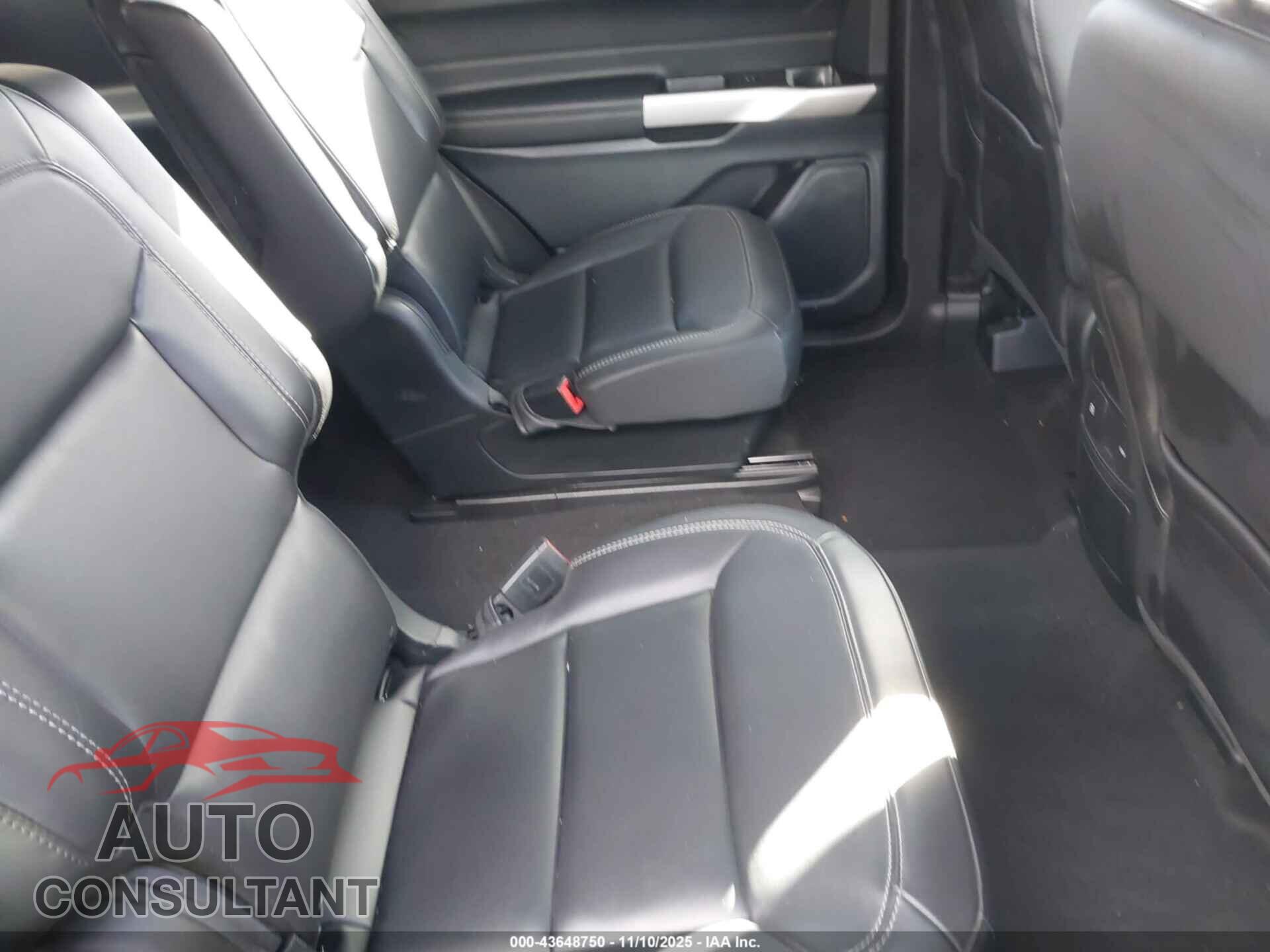 FORD EXPLORER 2023 - 1FMSK8DH7PGB43865