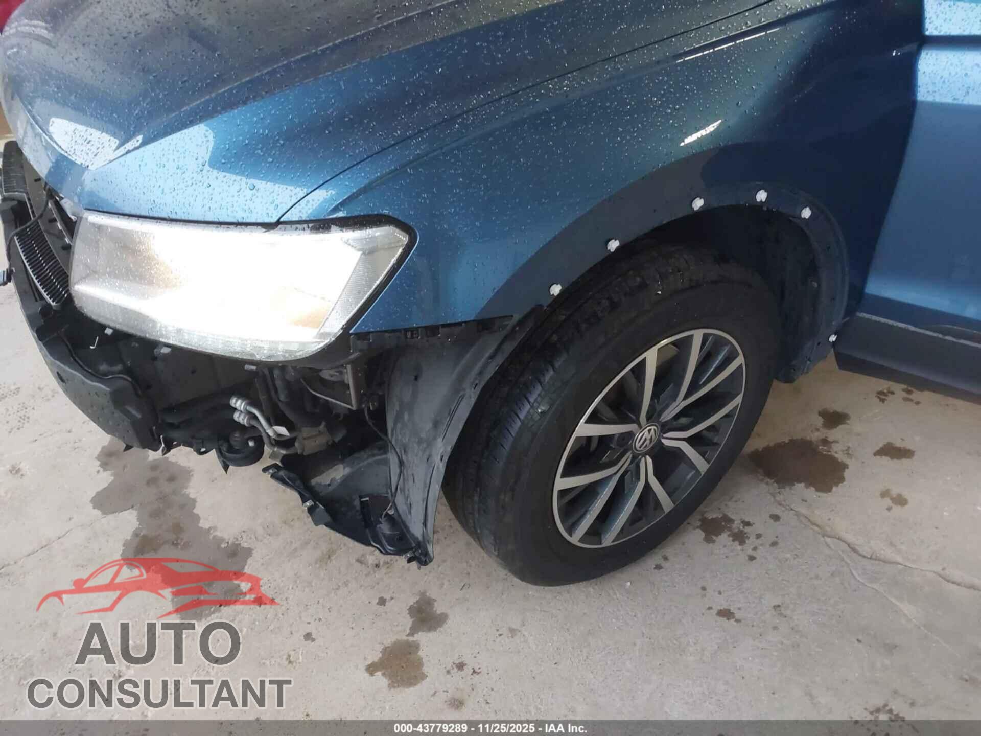 VOLKSWAGEN TIGUAN 2019 - 3VV2B7AX7KM140412