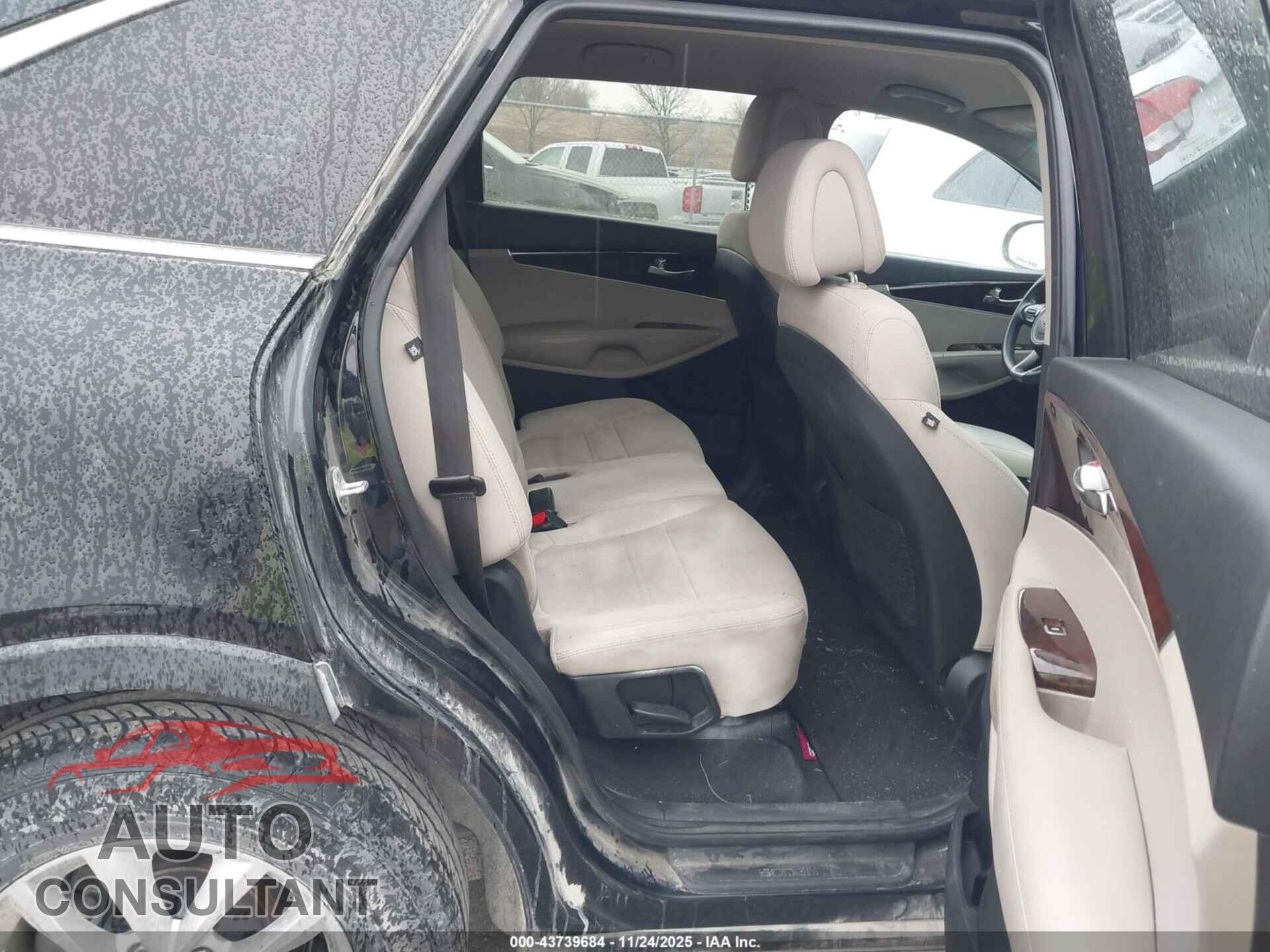 KIA SORENTO 2017 - 5XYPGDA53HG198283