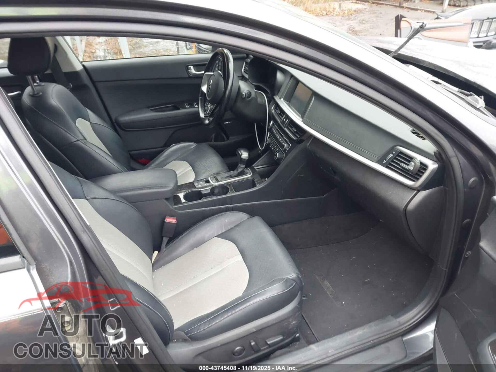 KIA OPTIMA 2019 - 5XXGU4L16KG307723
