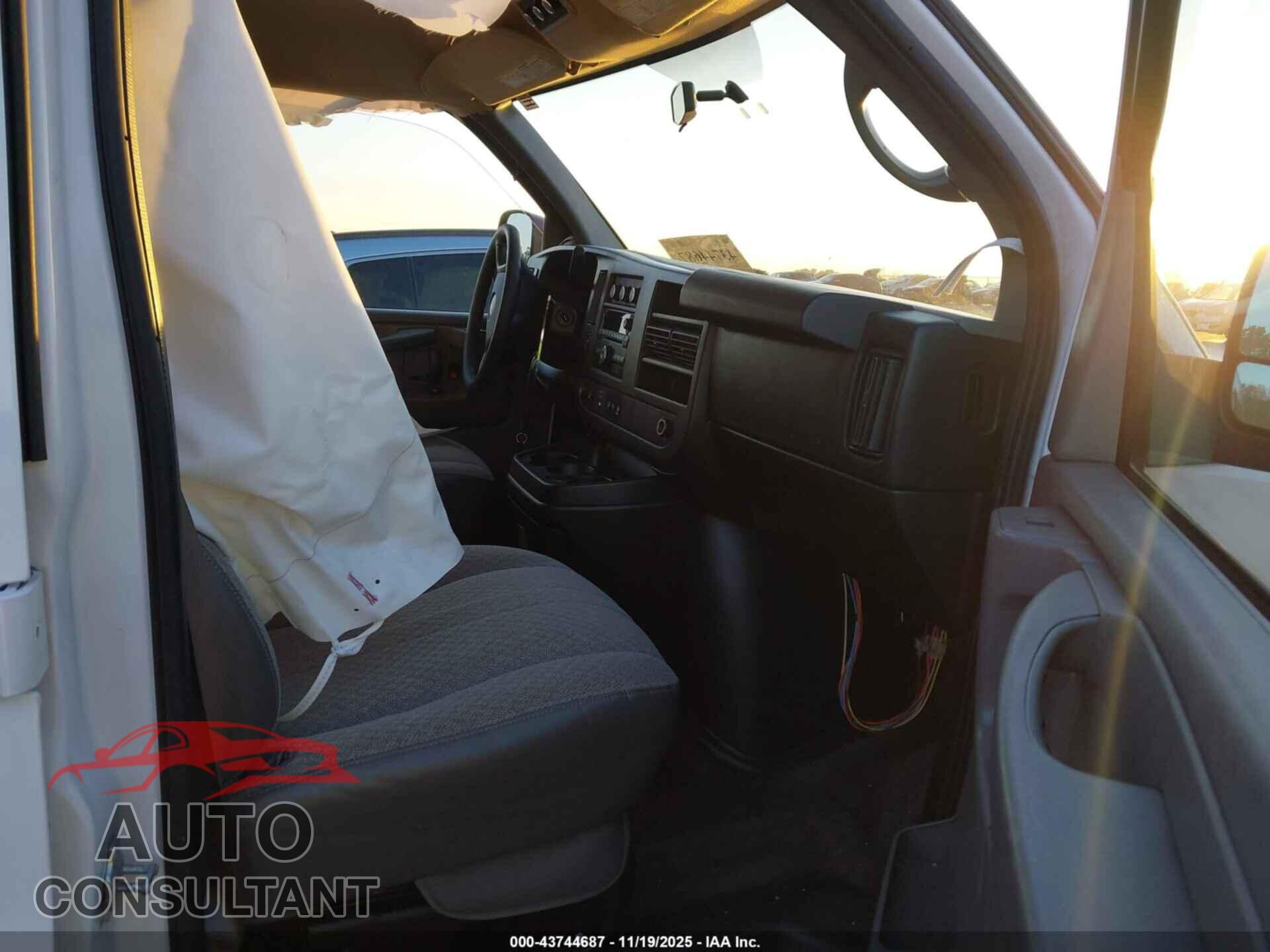 CHEVROLET EXPRESS 3500 2014 - 1GAZG1FG4E1185922