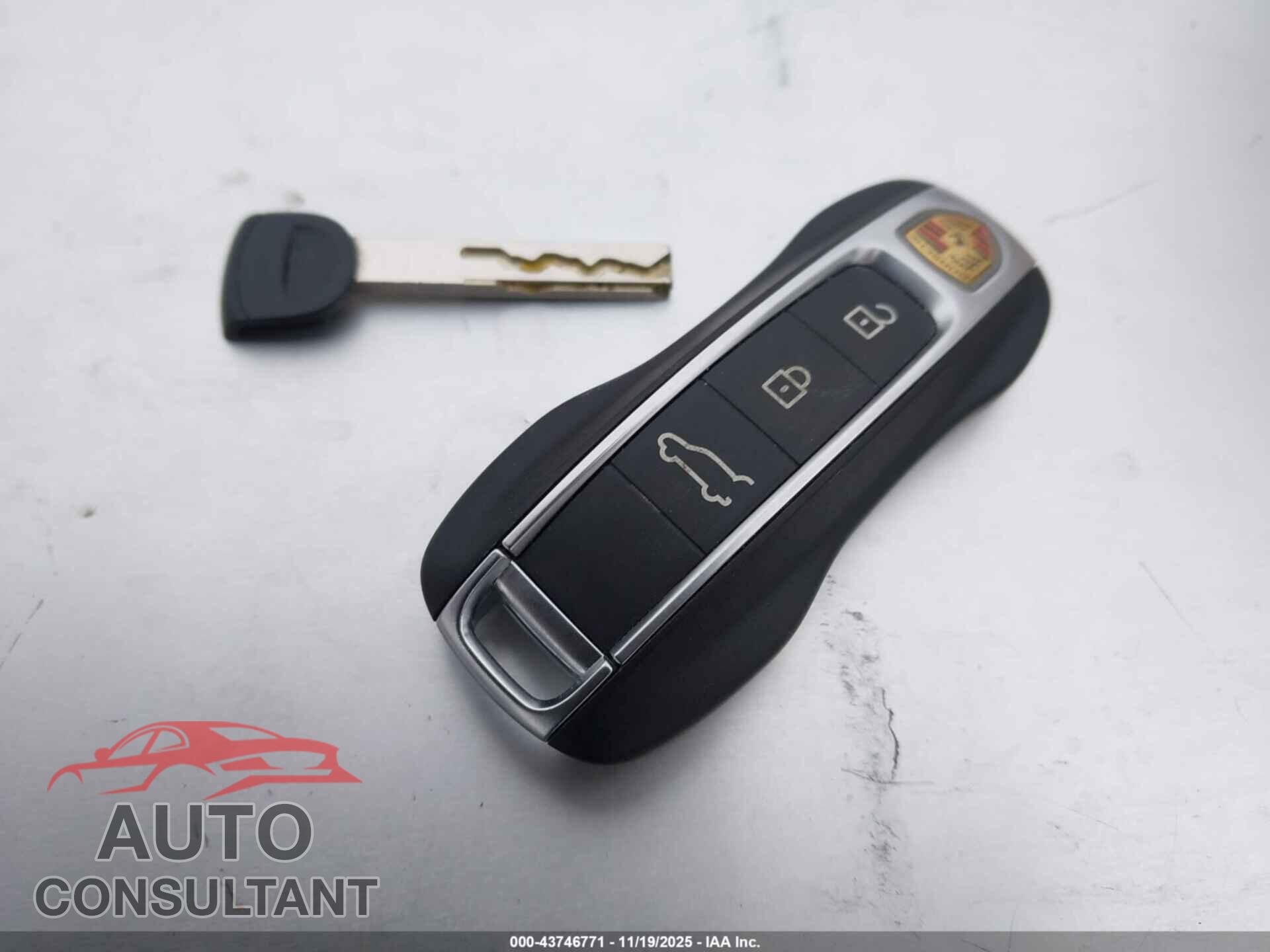 PORSCHE CAYENNE 2020 - WP1AF2AY6LDA39609