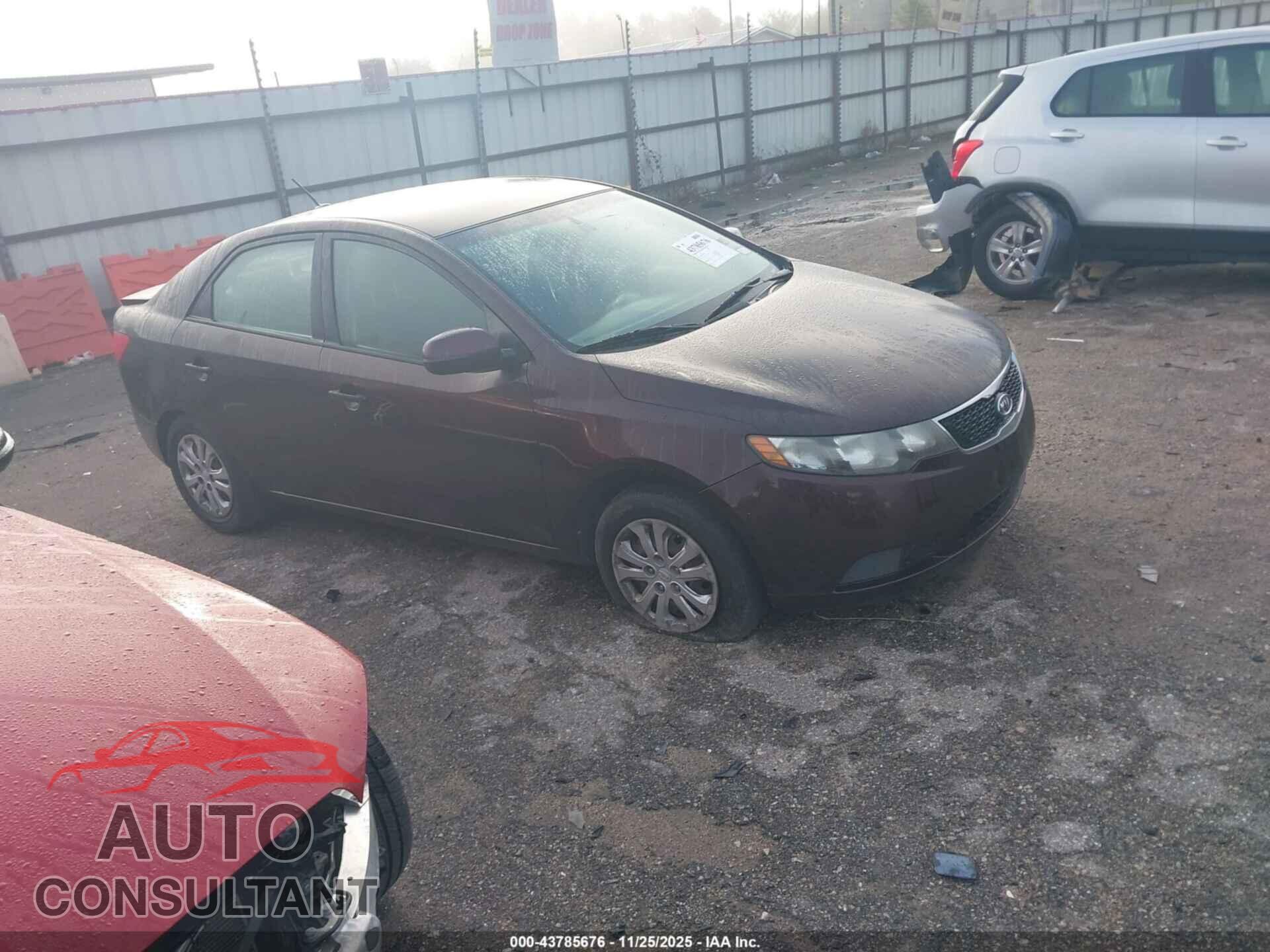 KIA FORTE 2011 - KNAFU4A29B5388578
