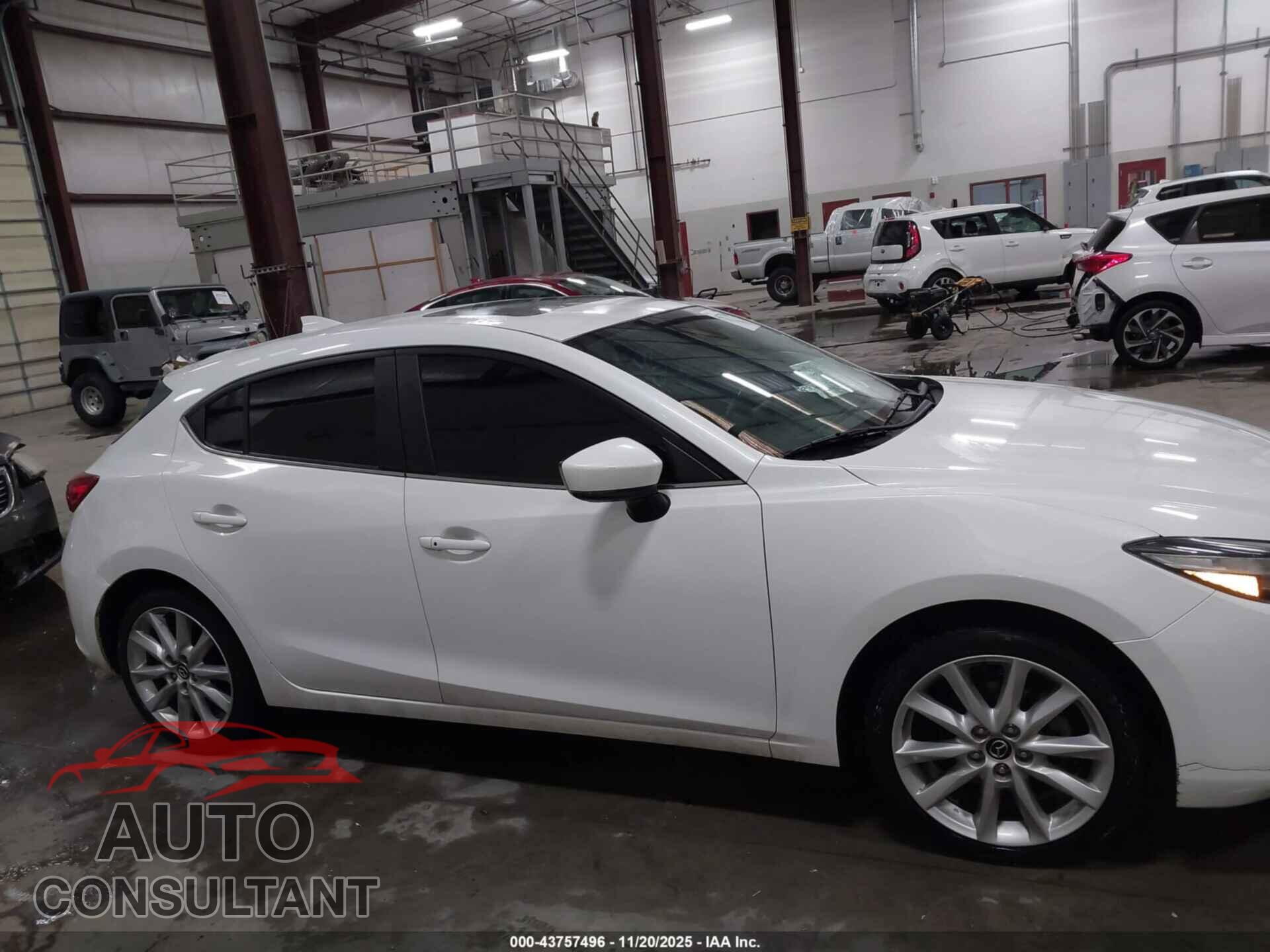 MAZDA MAZDA3 2017 - JM1BN1M36H1117155