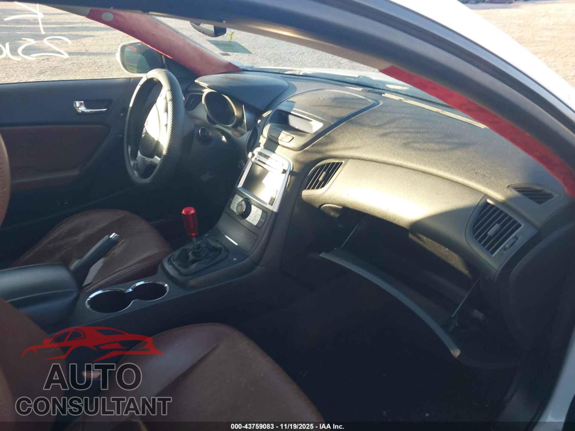 HYUNDAI GENESIS 2010 - KMHHU6KHXAU035115
