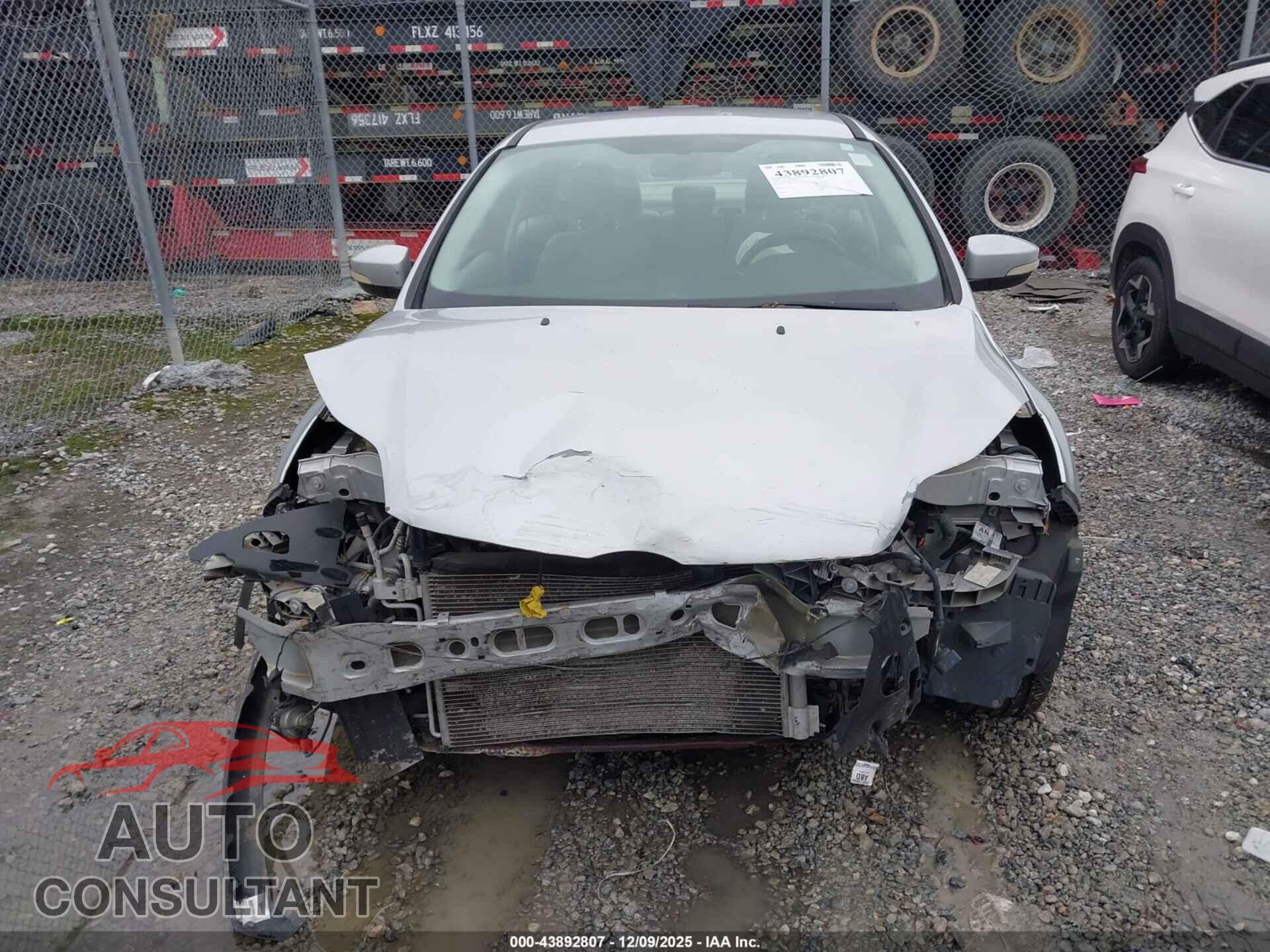 FORD FOCUS 2012 - 1FAHP3H28CL197501