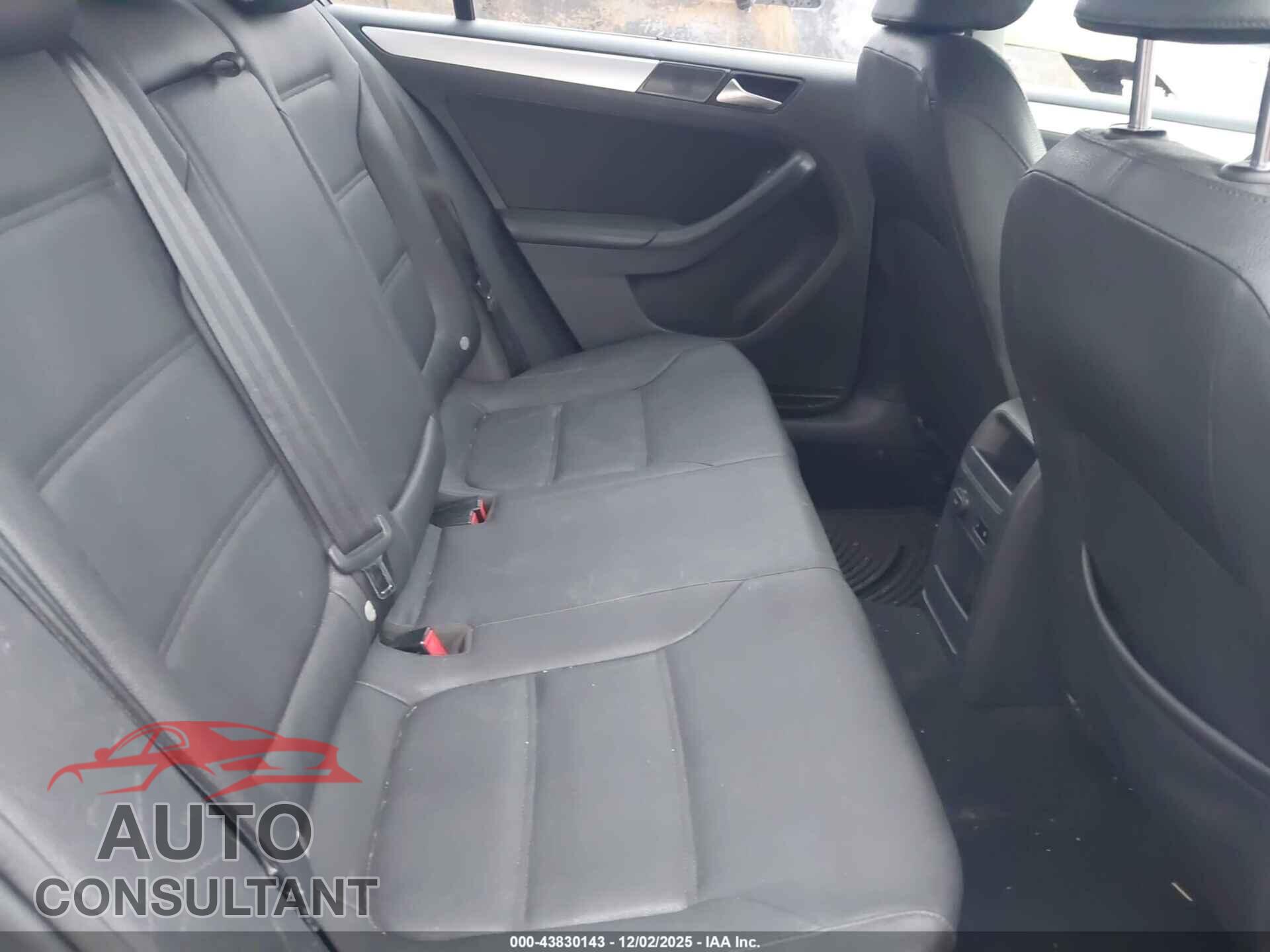 VOLKSWAGEN JETTA 2012 - 3VWLX7AJ8CM366148