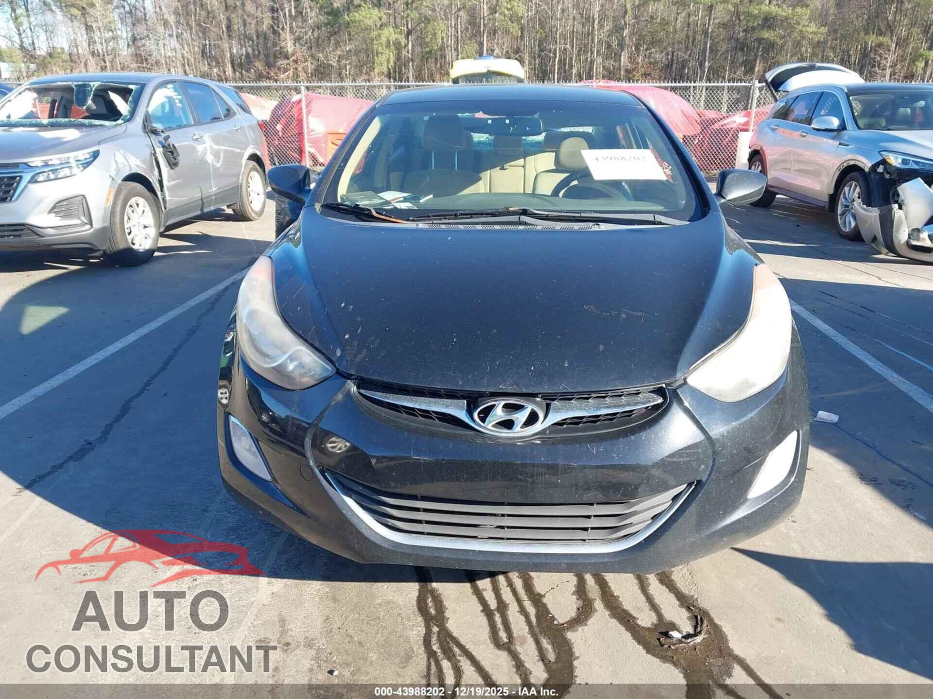 HYUNDAI ELANTRA 2012 - KMHDH4AE8CU460849