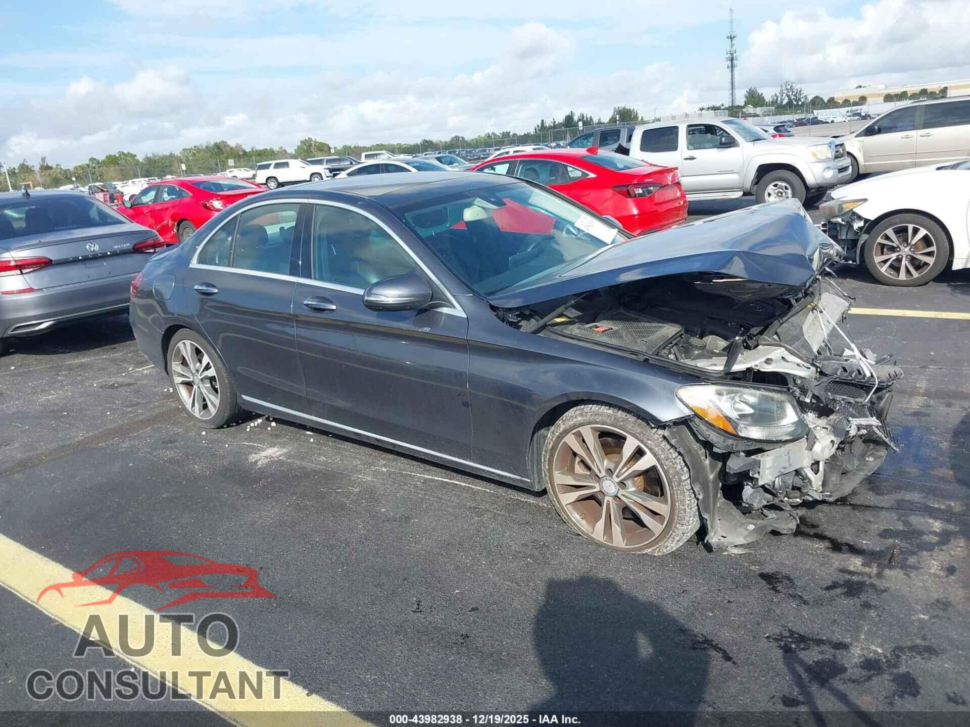 MERCEDES-BENZ C 300 2016 - WDDWF4JB9GR131469