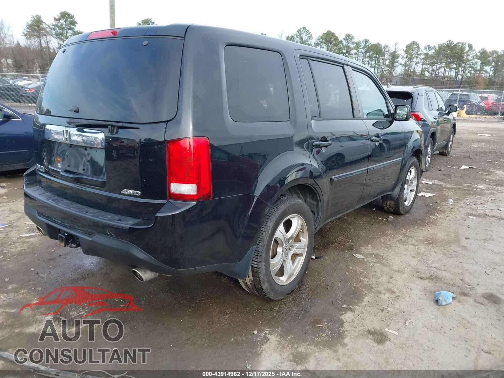 HONDA PILOT 2015 - 5FNYF4H57FB041633