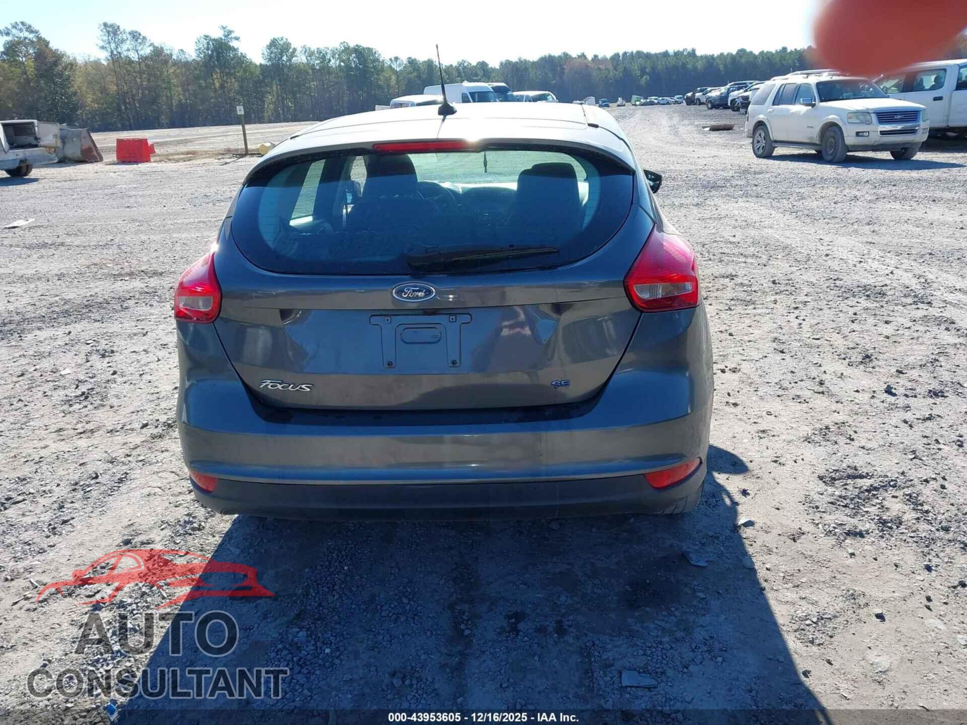 FORD FOCUS 2018 - 1FADP3K21JL279901