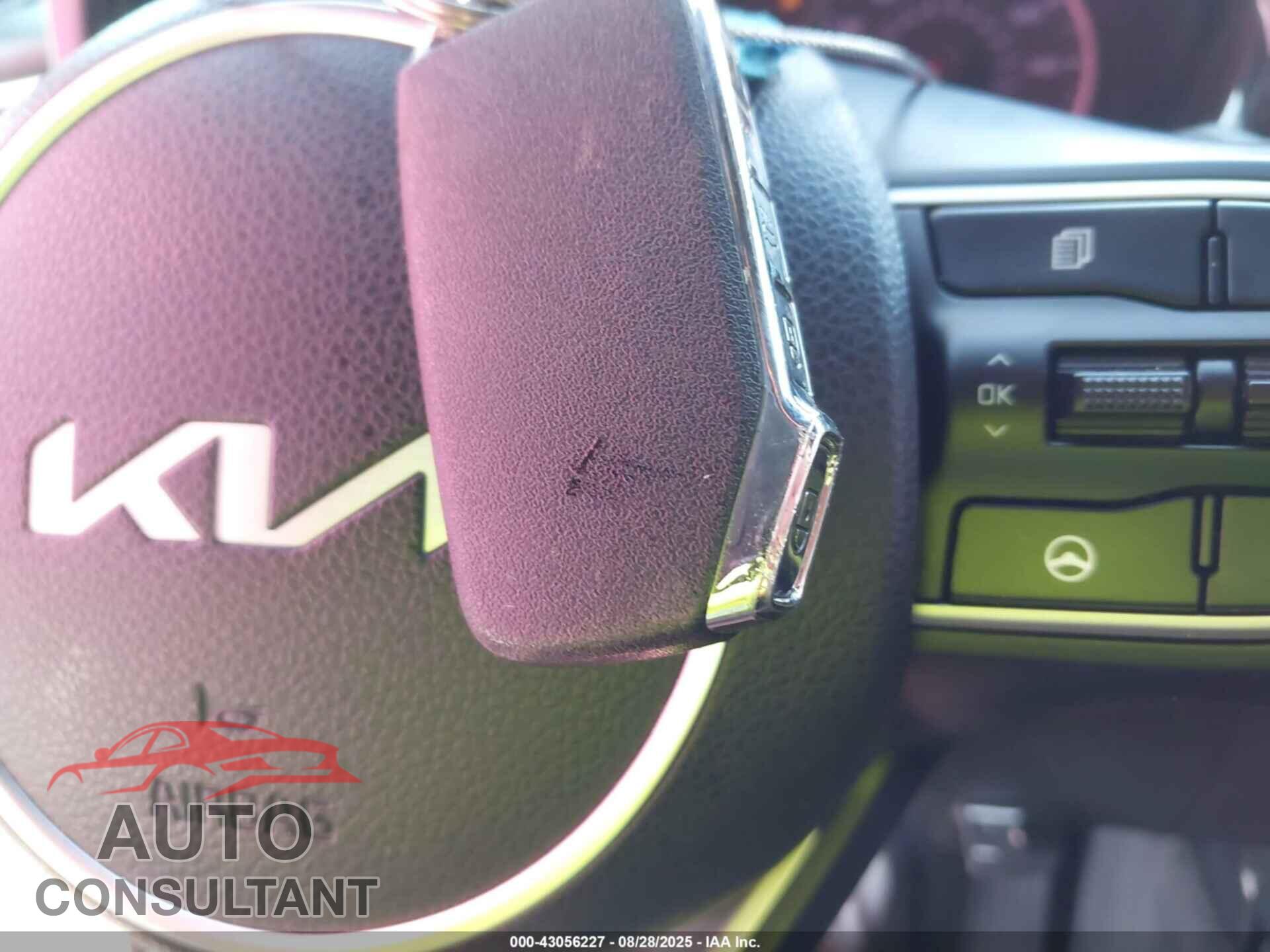 KIA K5 2022 - 5XXG64J20NG161572