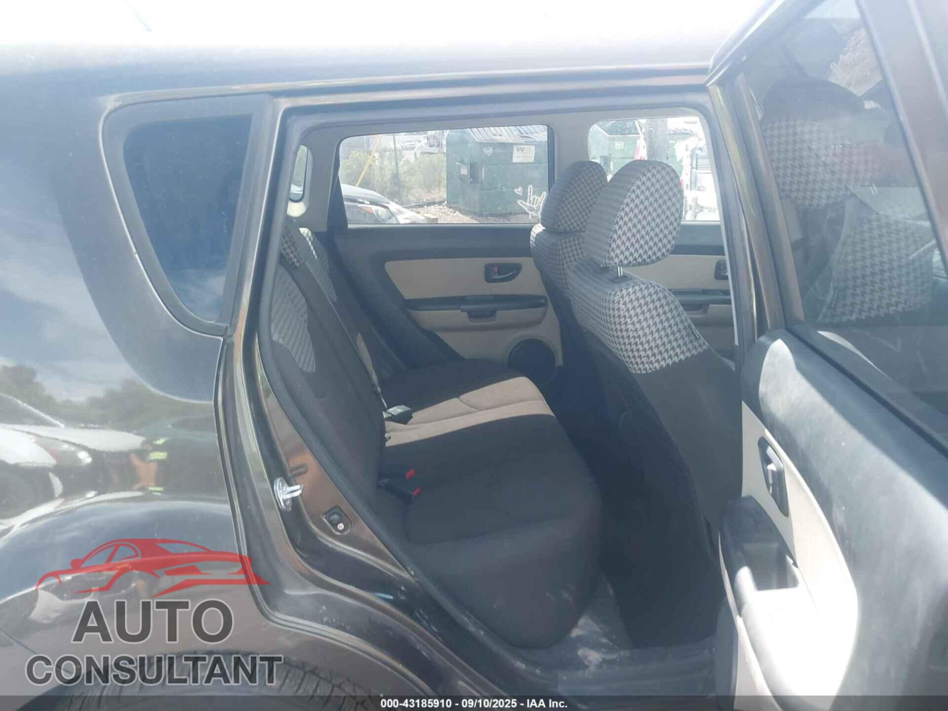 KIA SOUL 2011 - KNDJT2A2XB7292547