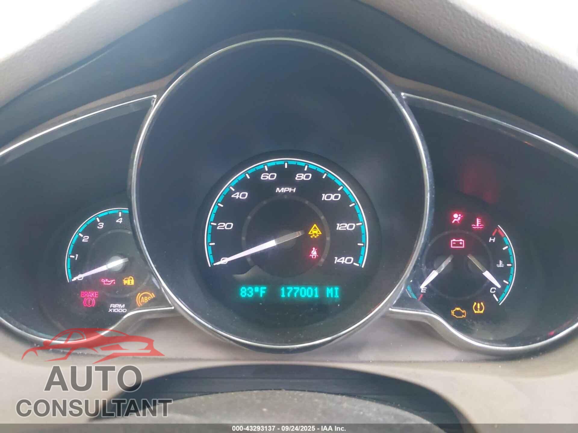 CHEVROLET MALIBU 2011 - 1G1ZD5E16BF296810
