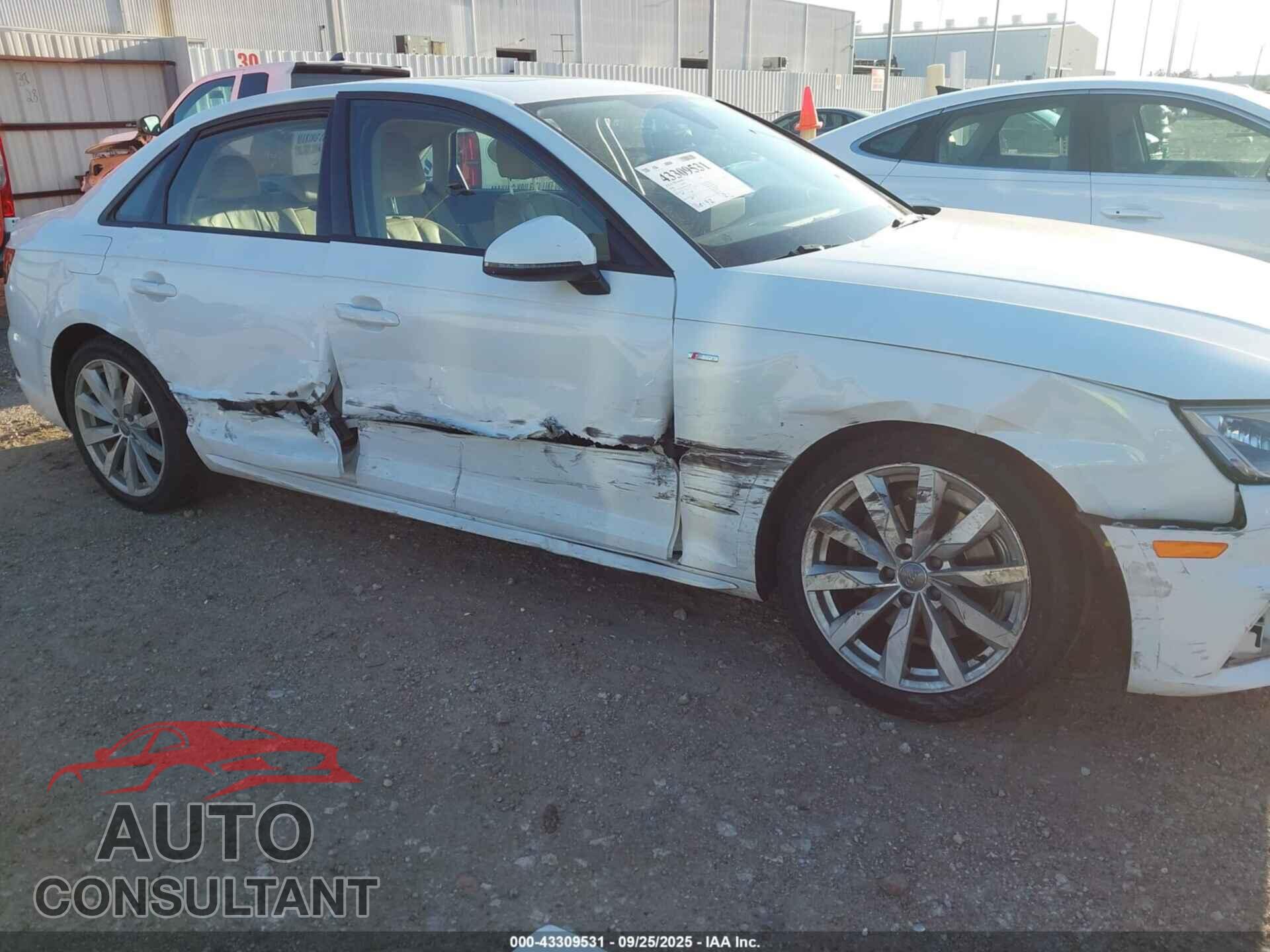 AUDI A4 2018 - WAUKMAF40JA071883