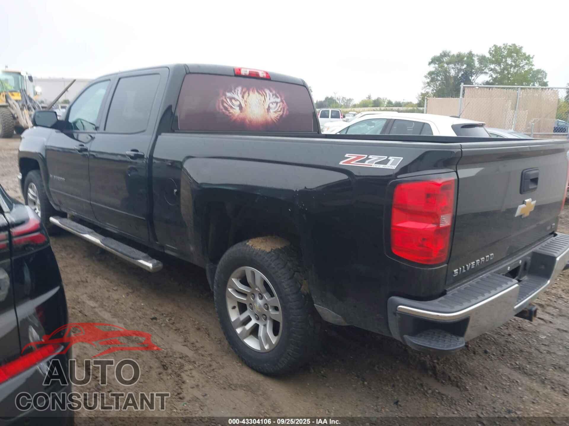 CHEVROLET SILVERADO 1500 2015 - 3GCUKREC5FG255864