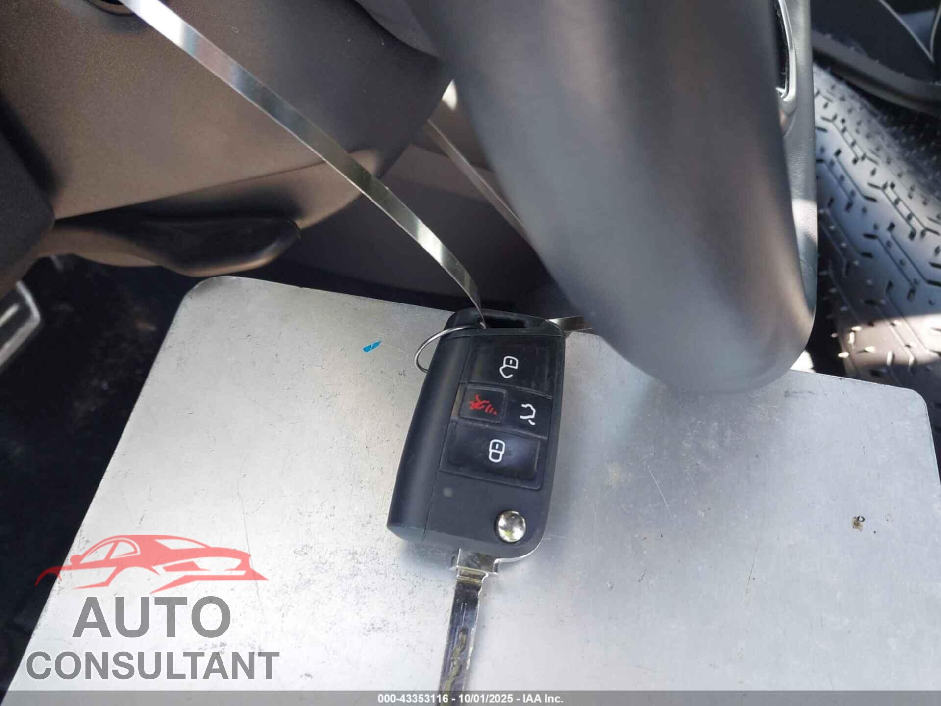VOLKSWAGEN JETTA 2023 - 3VWBM7BU0PM051492