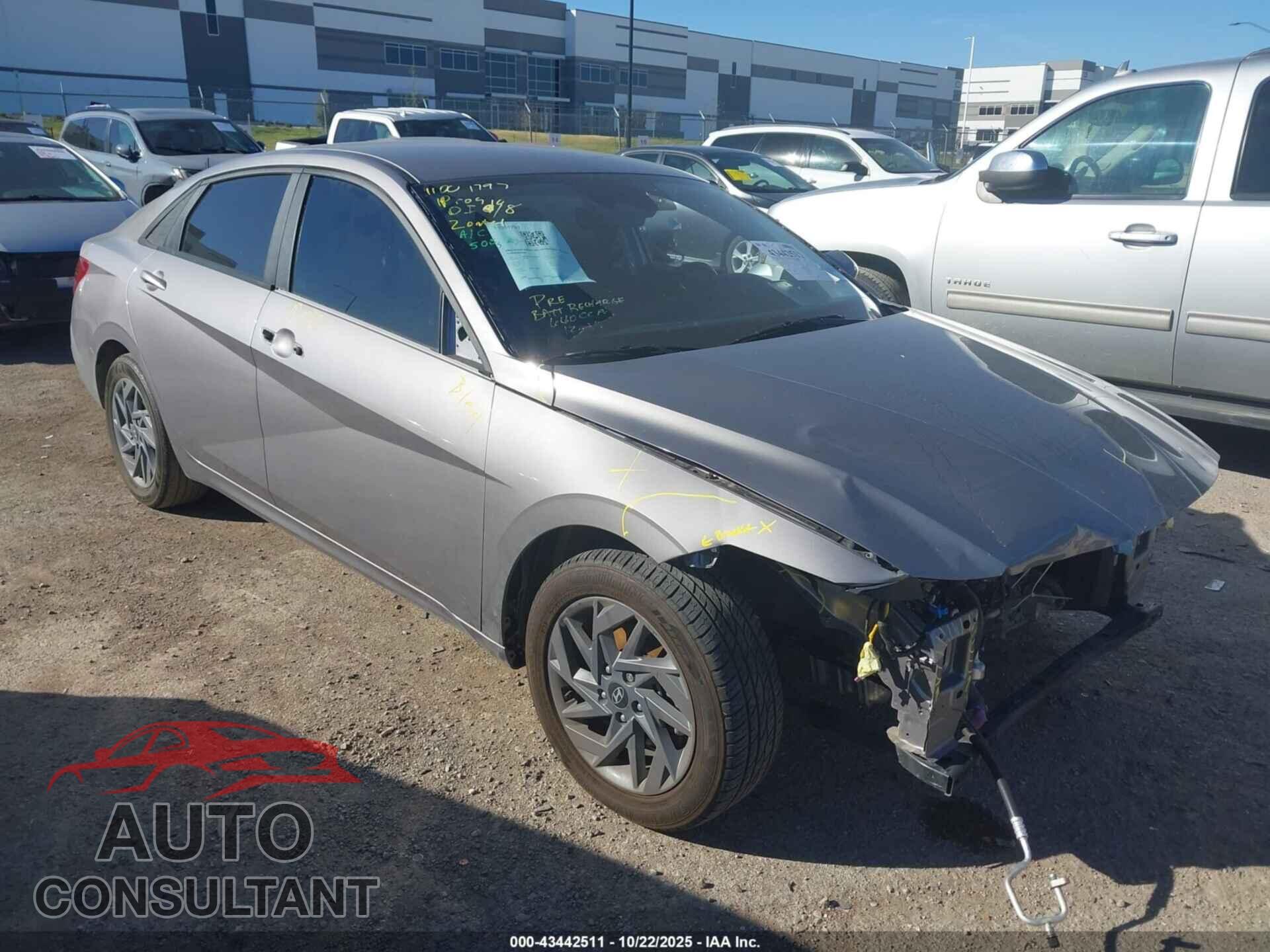 HYUNDAI ELANTRA 2024 - KMHLM4DG3RU755256
