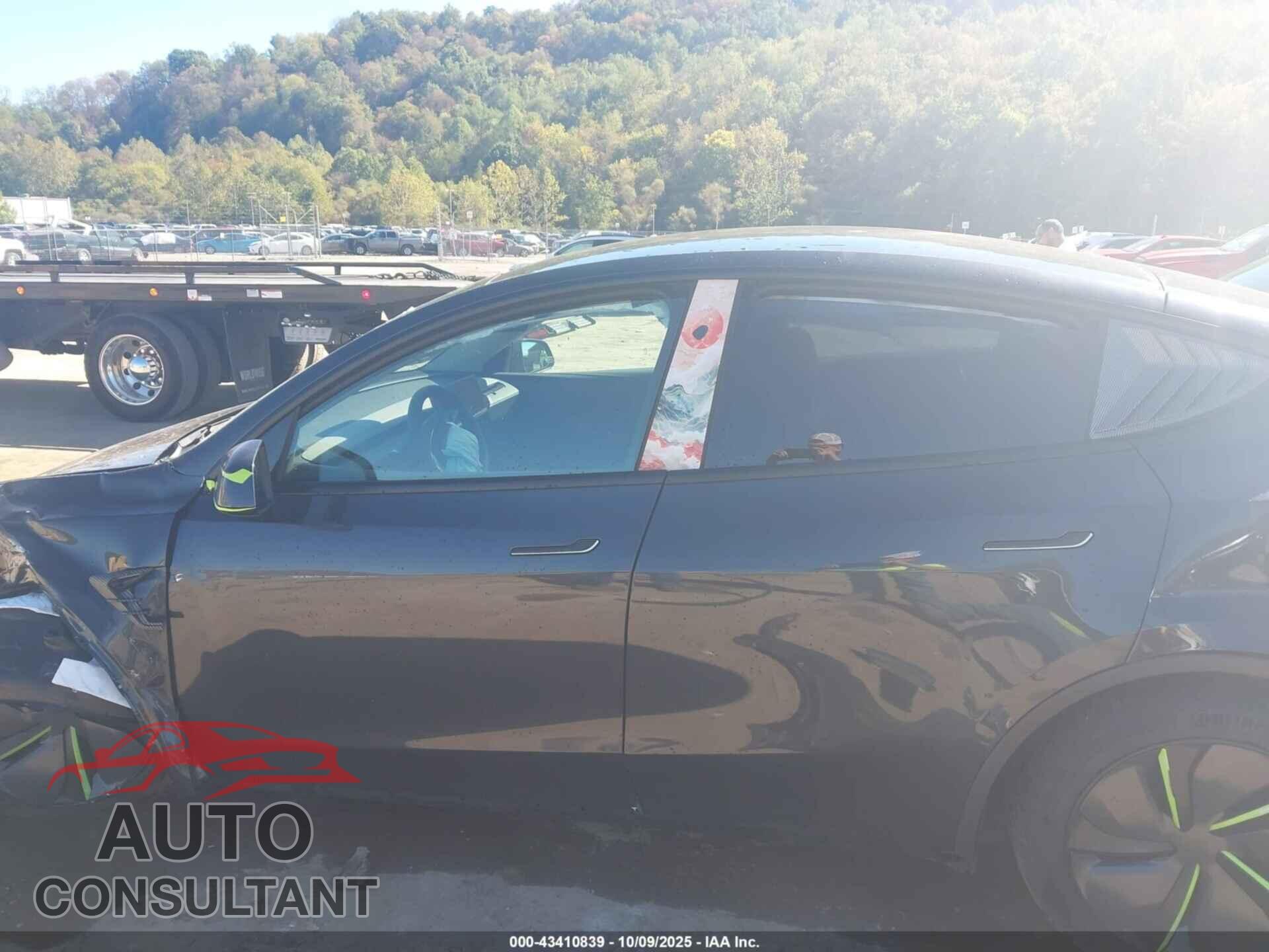 TESLA MODEL Y 2026 - 7SAYGDED7TF376432