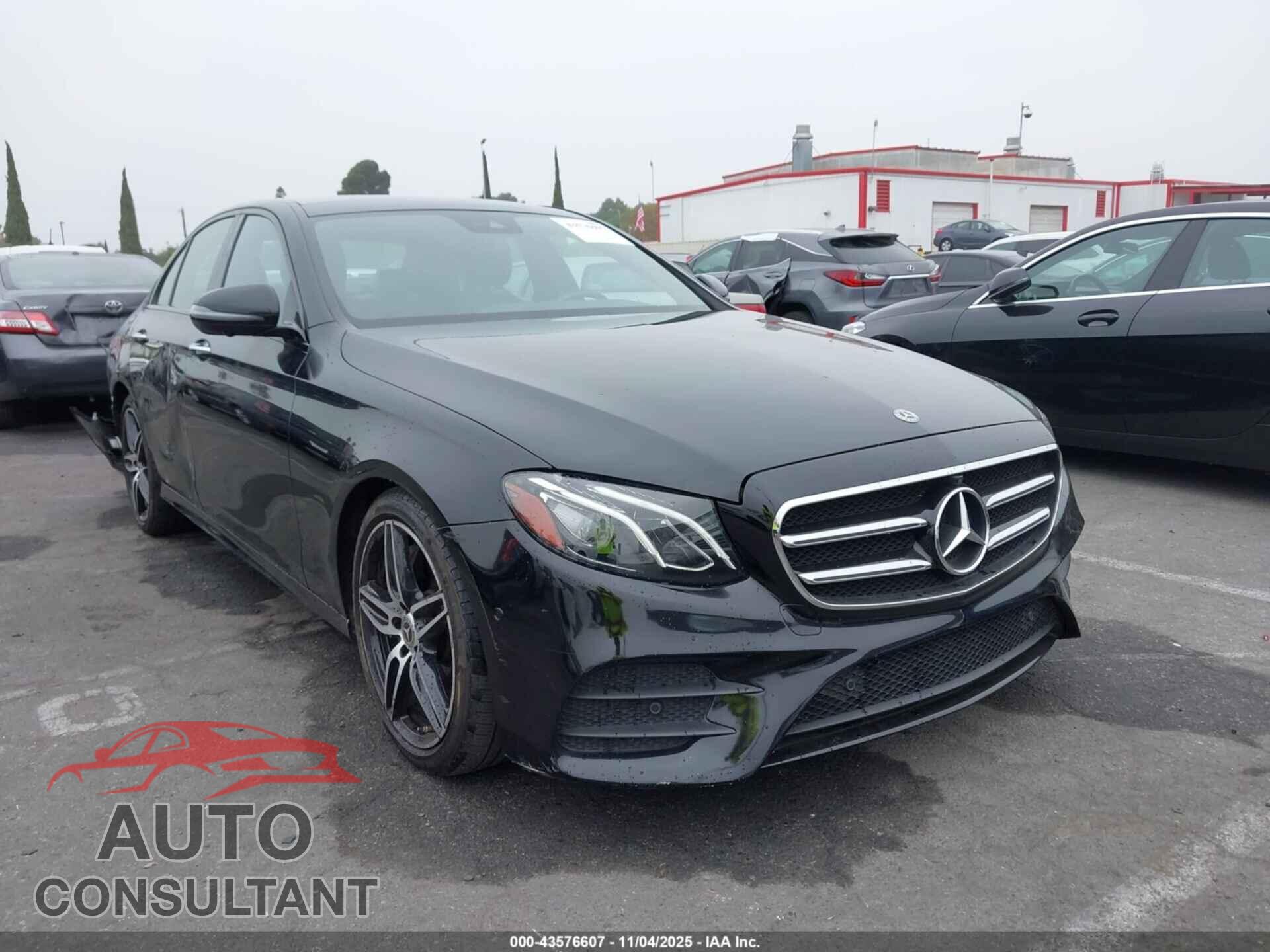 MERCEDES-BENZ E 300 2019 - WDDZF4JB4KA602965