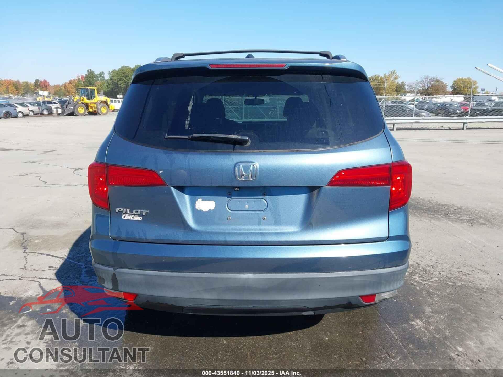 HONDA PILOT 2017 - 5FNYF5H53HB044506