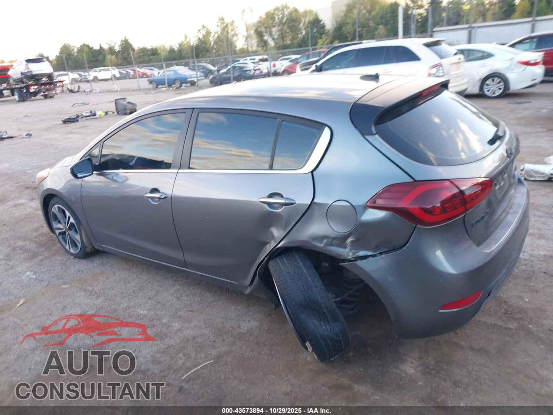 KIA FORTE 2016 - KNAFX5A8XG5545625
