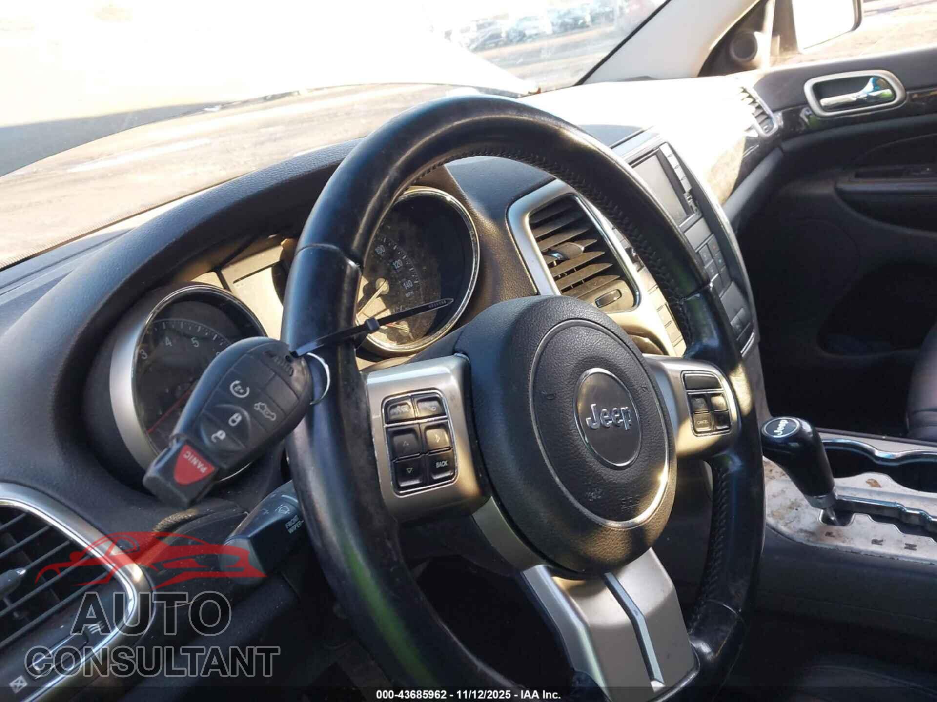 JEEP GRAND CHEROKEE 2011 - 1J4RR4GG2BC610498