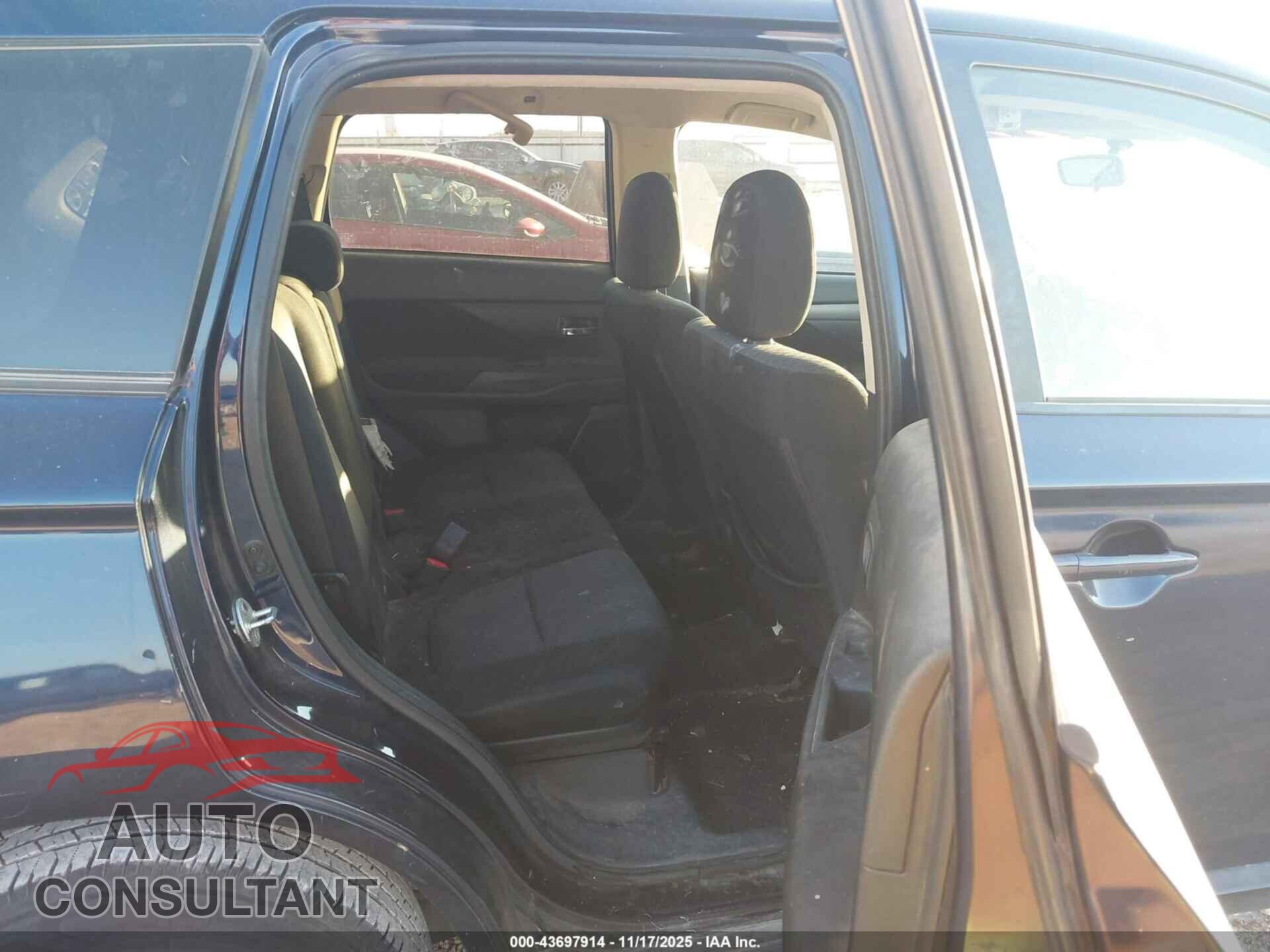 MITSUBISHI OUTLANDER 2014 - JA4AD2A34EZ001887