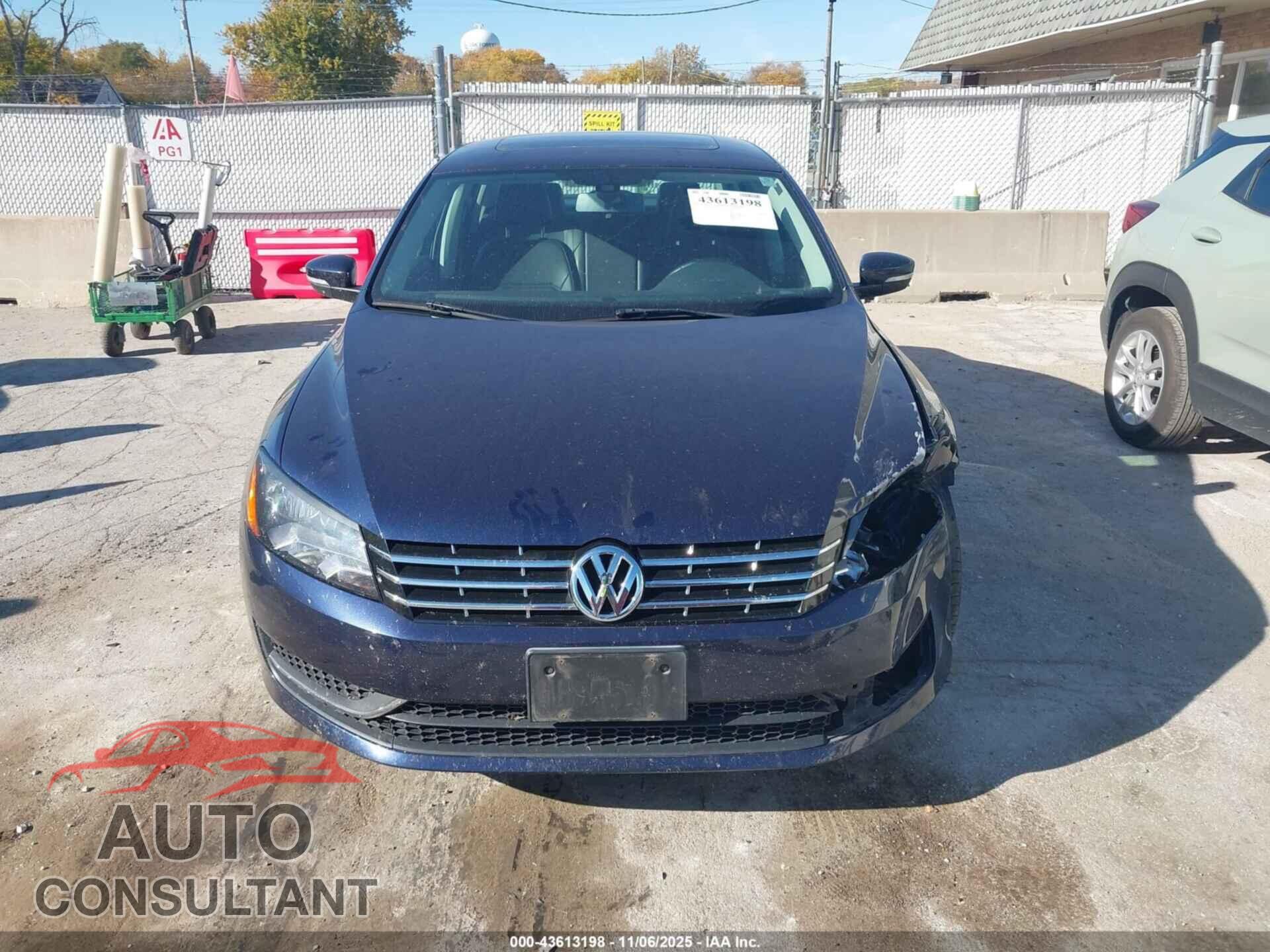 VOLKSWAGEN PASSAT 2015 - 1VWBV7A33FC072939
