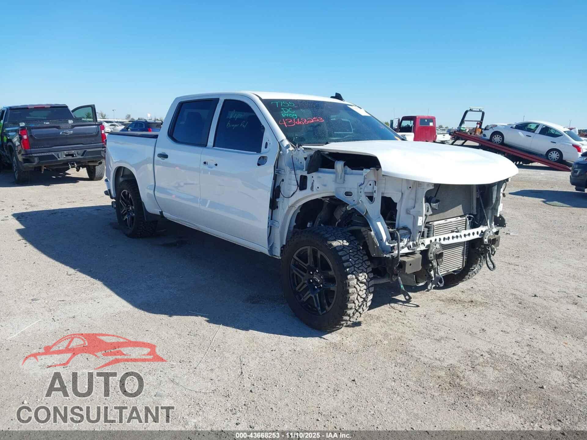 CHEVROLET SILVERADO 1500 2022 - 1GCPDBEK0NZ641323