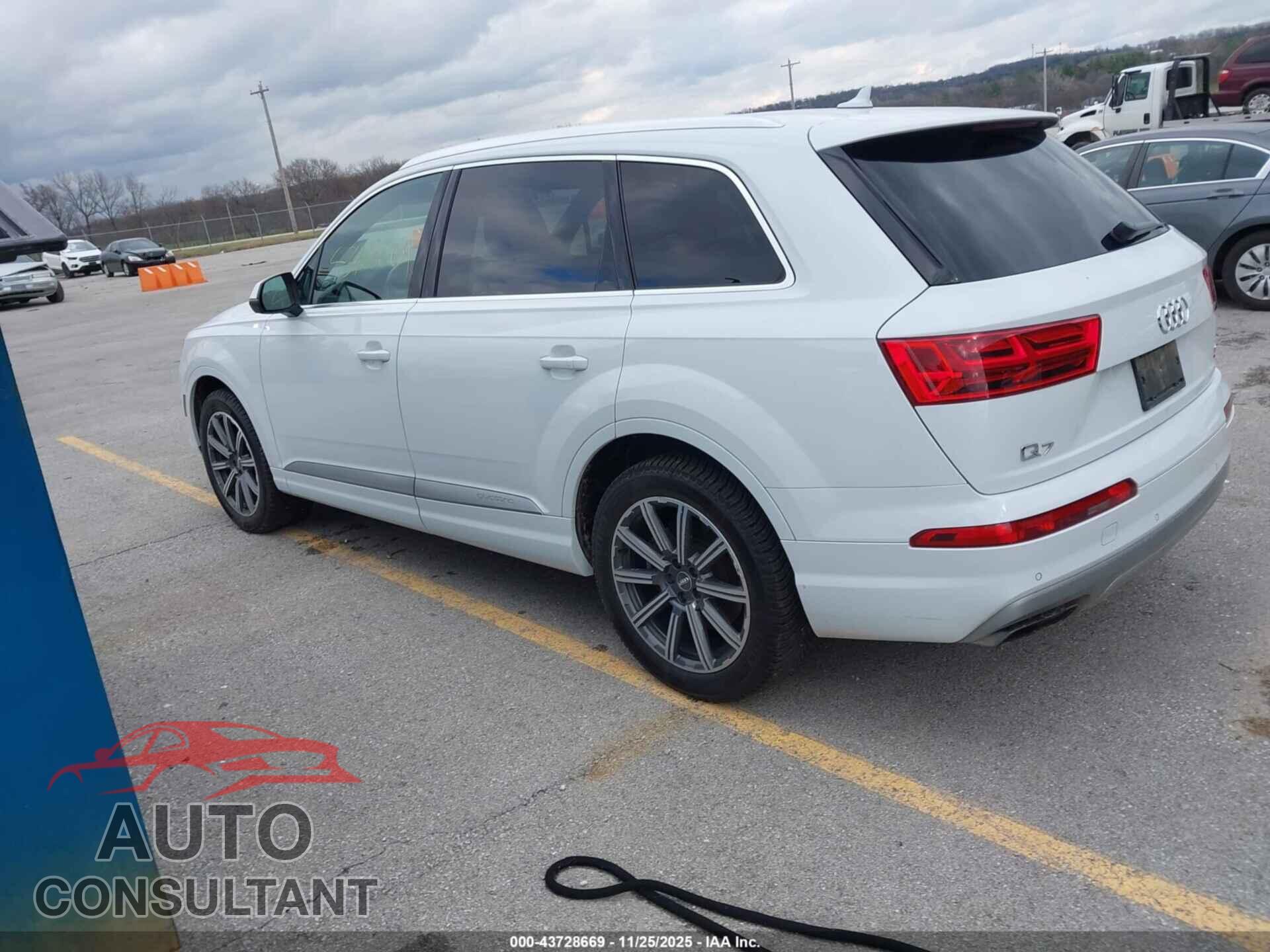 AUDI Q7 2017 - WA1VAAF75HD021003