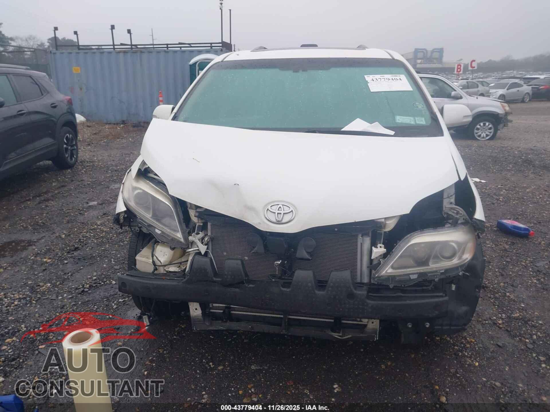 TOYOTA SIENNA 2016 - 5TDYK3DC6GS698608