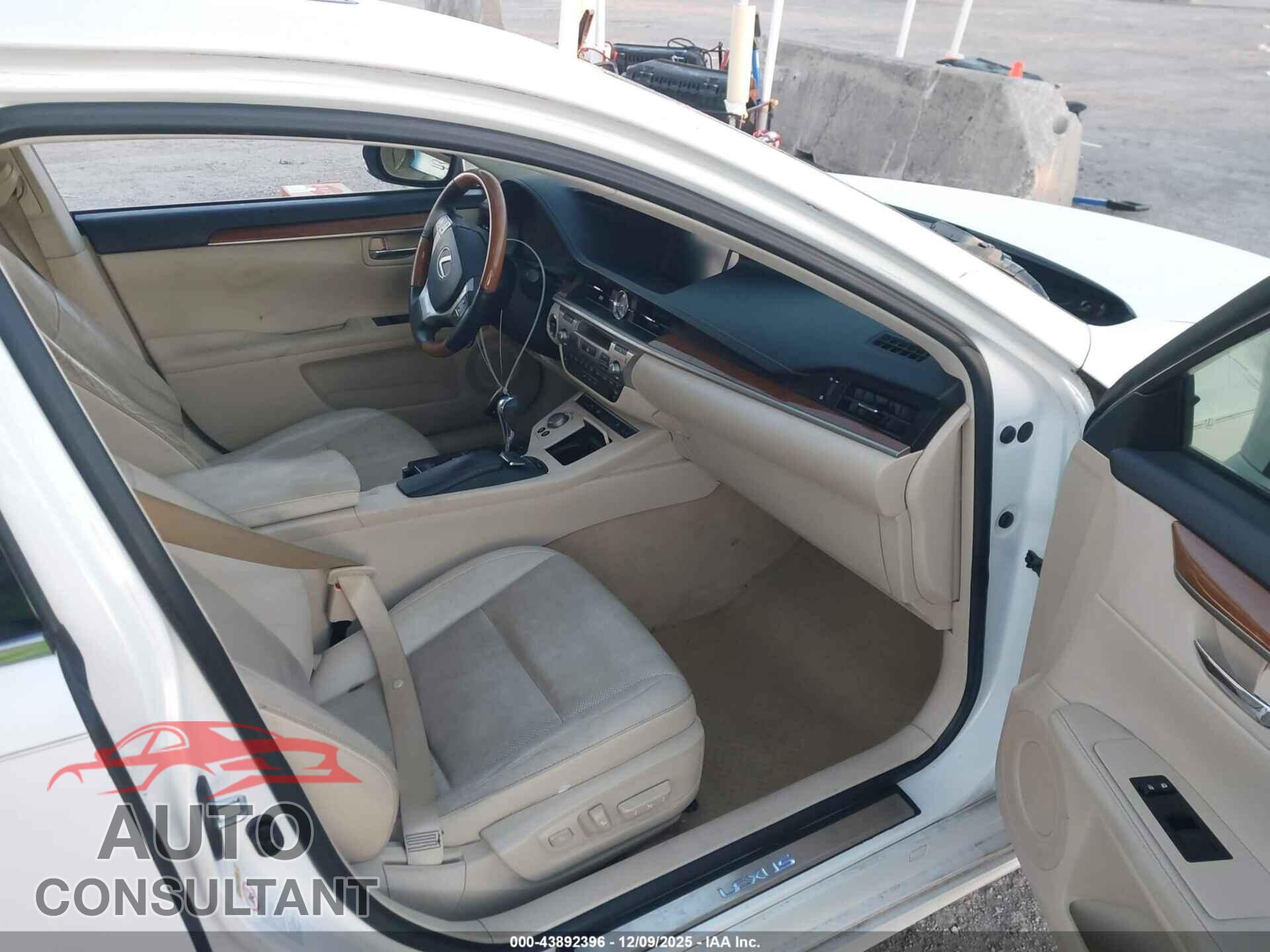 LEXUS ES 300H 2015 - JTHBW1GG7F2088962