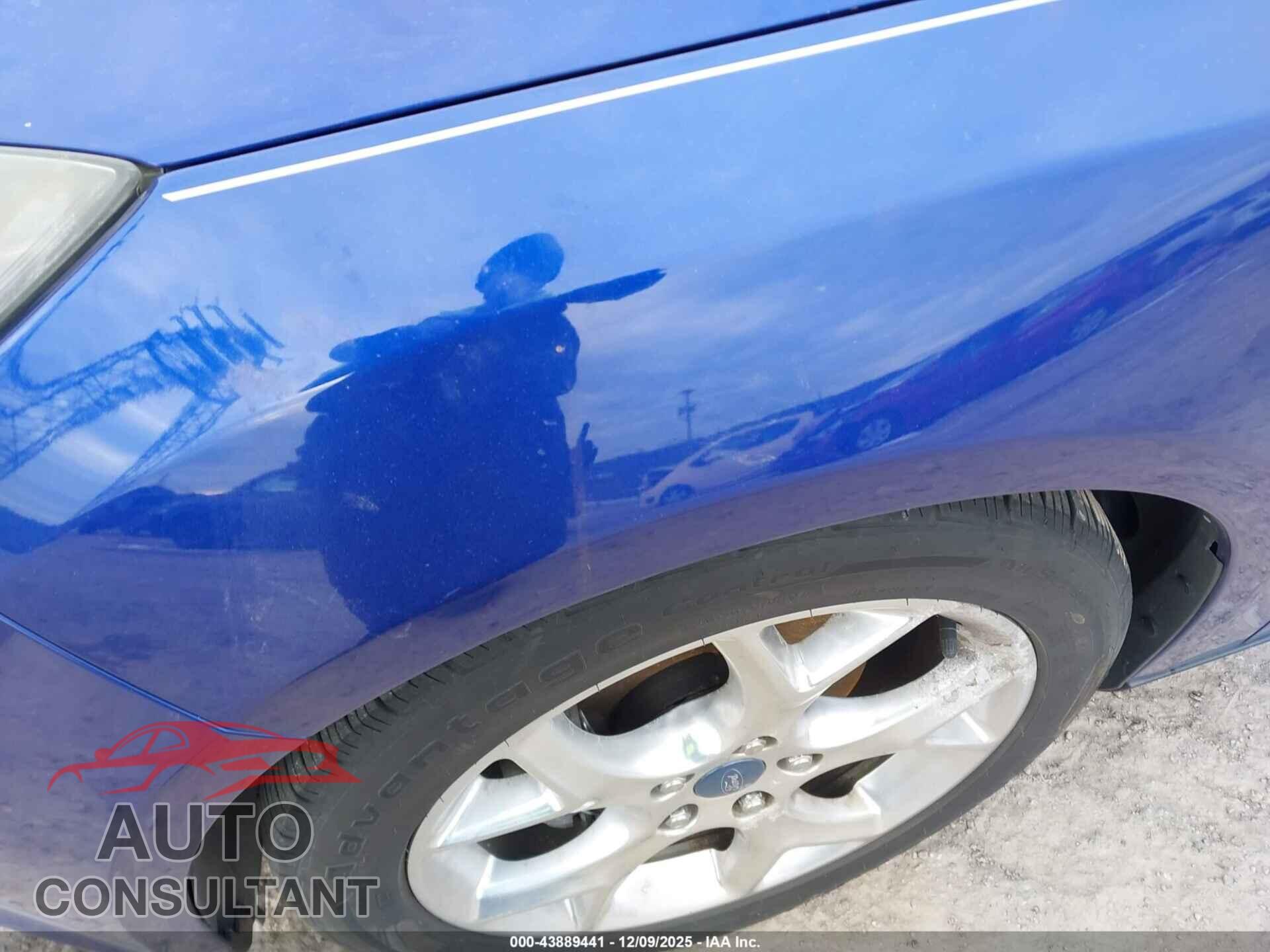FORD FOCUS 2013 - 1FADP3J2XDL105377