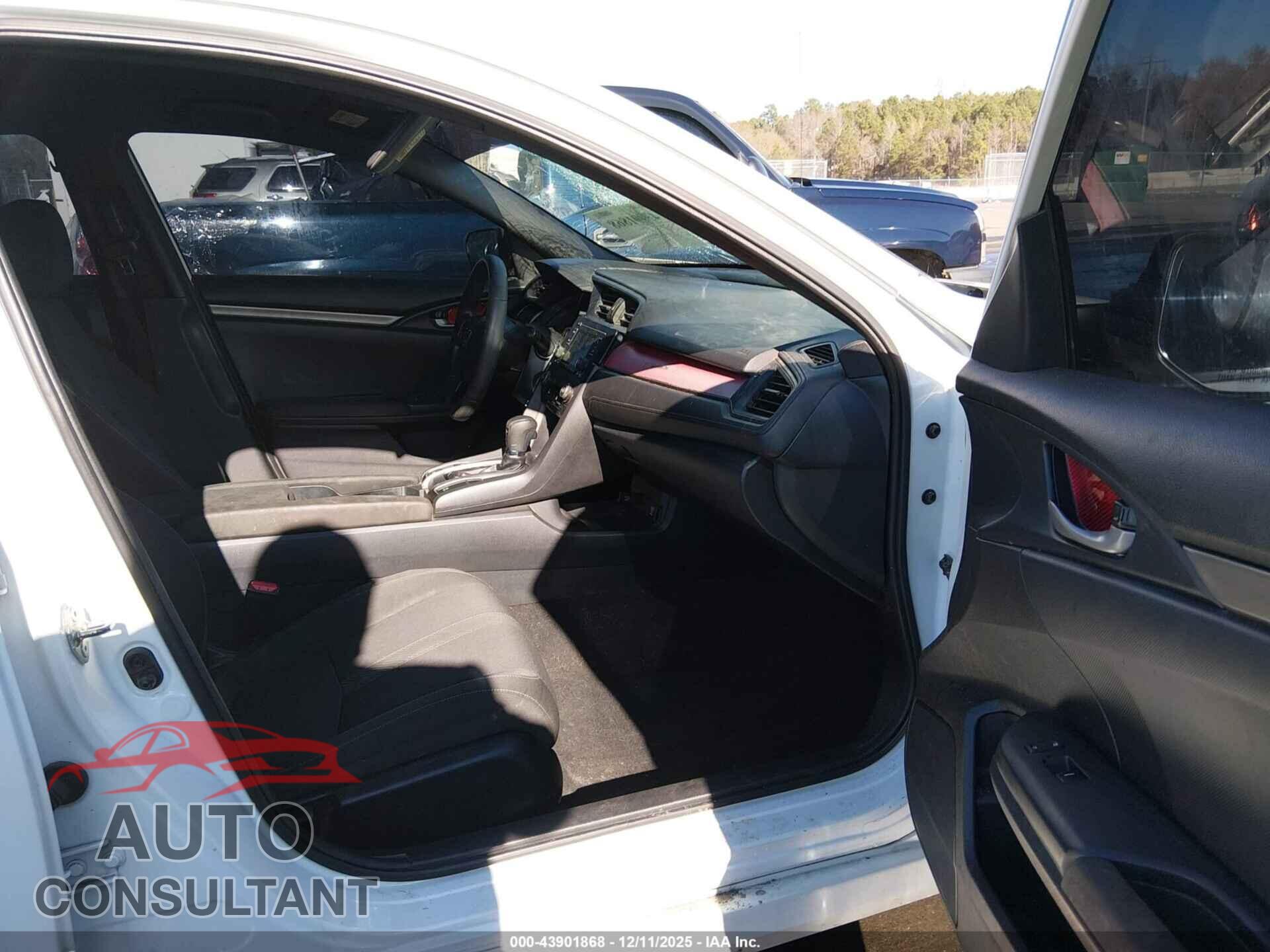 HONDA CIVIC 2019 - SHHFK7H32KU218441
