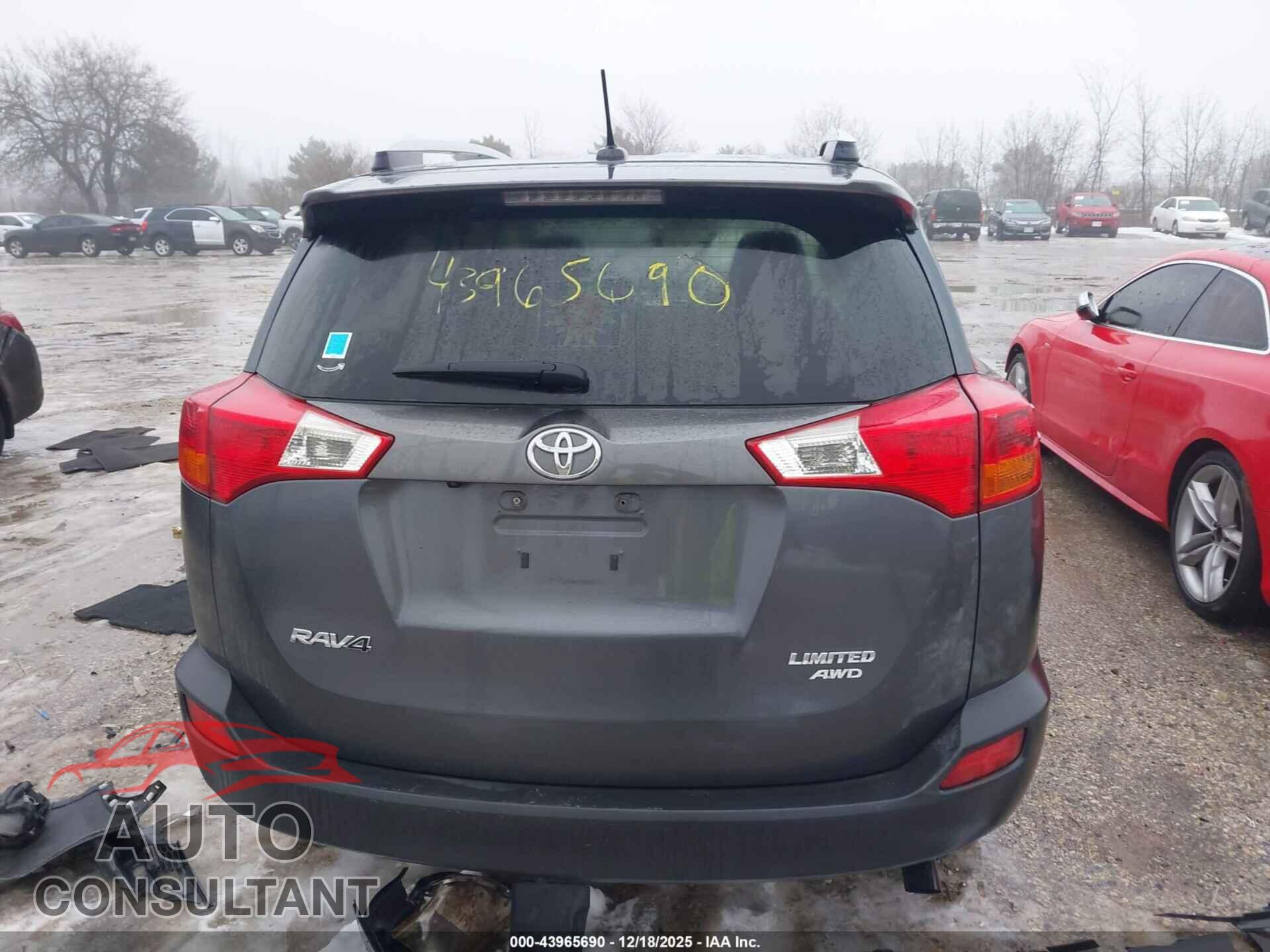 TOYOTA RAV4 2015 - JTMDFREV7FD167398