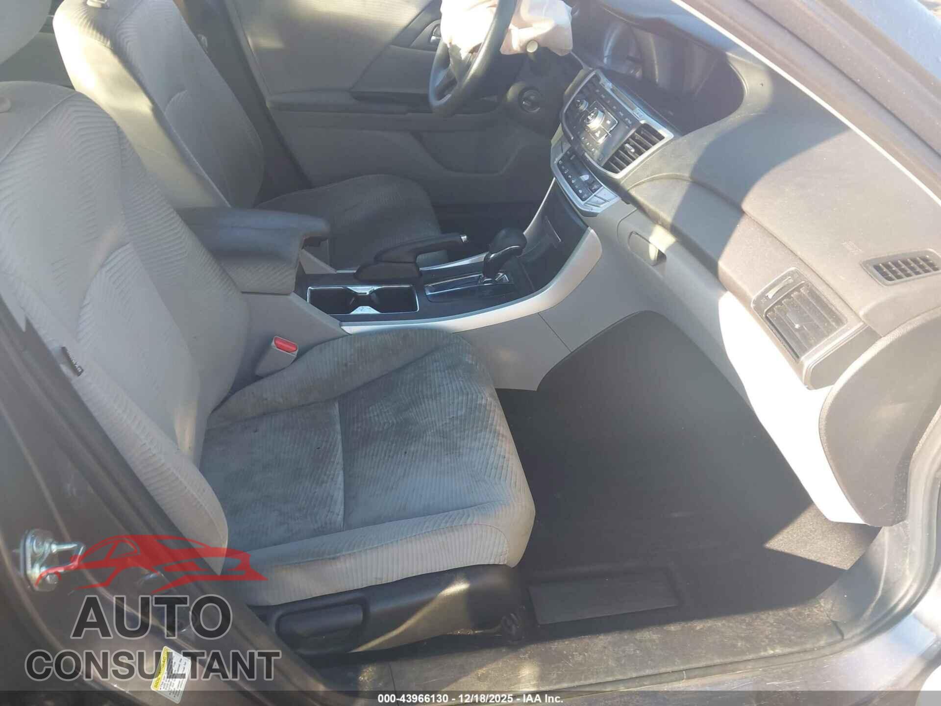 HONDA ACCORD 2015 - 1HGCR2F30FA125973