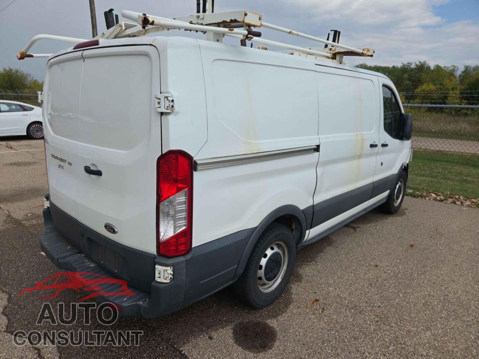 FORD TRANSIT-150 2017 - 1FTYE1YM5HKA73754