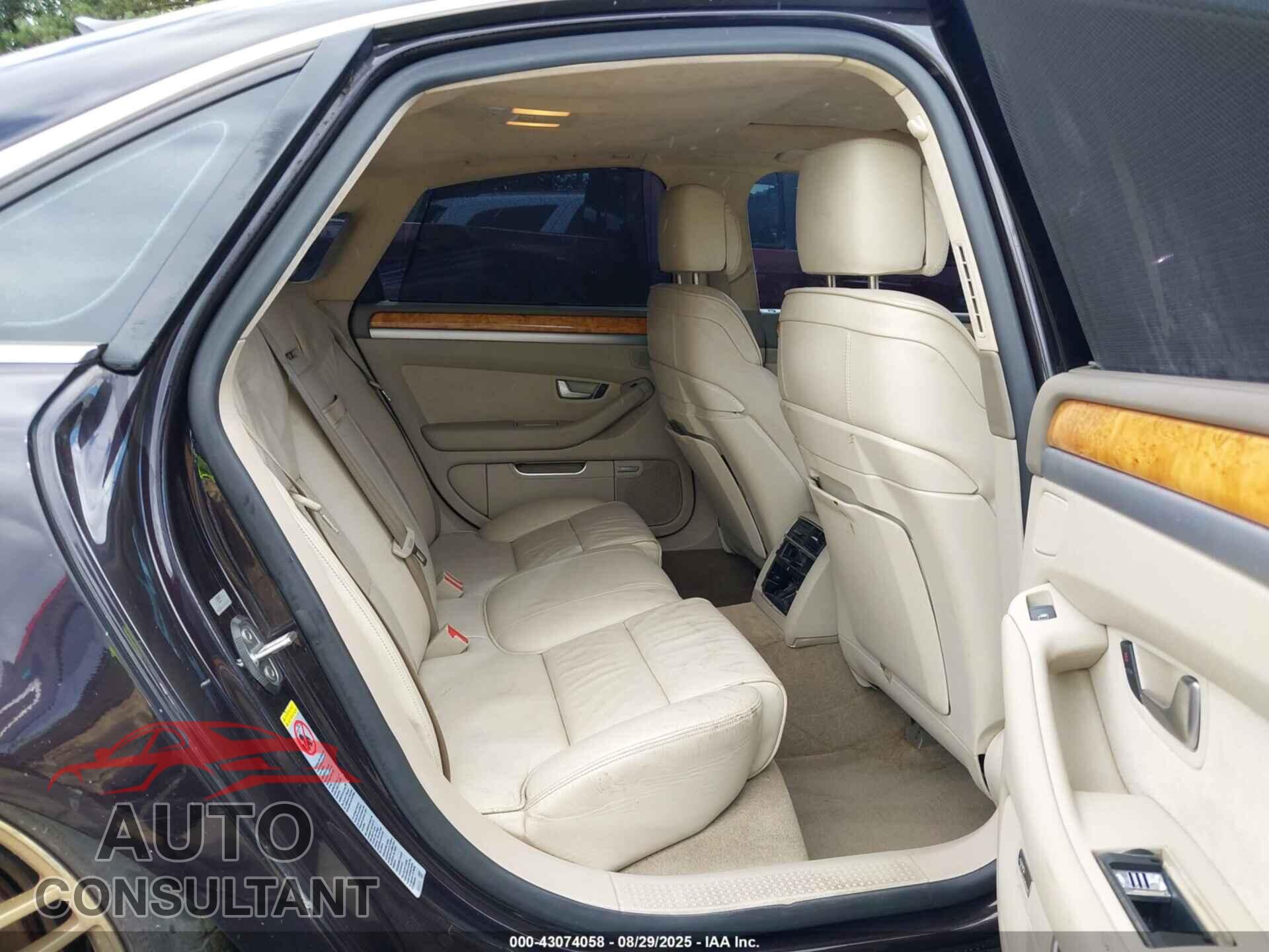 AUDI A8 2009 - WAULV94E09N004328