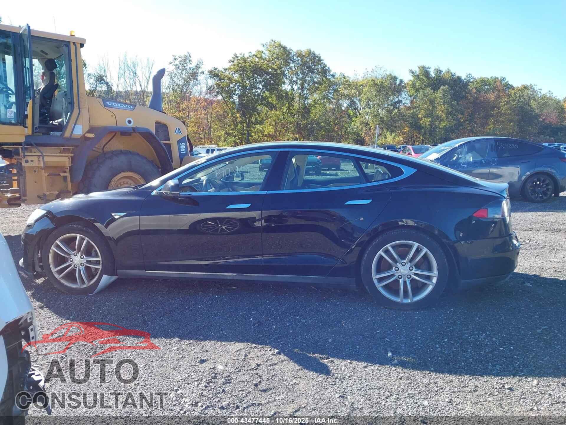 TESLA MODEL S 2013 - 5YJSA1AG7DFP11063
