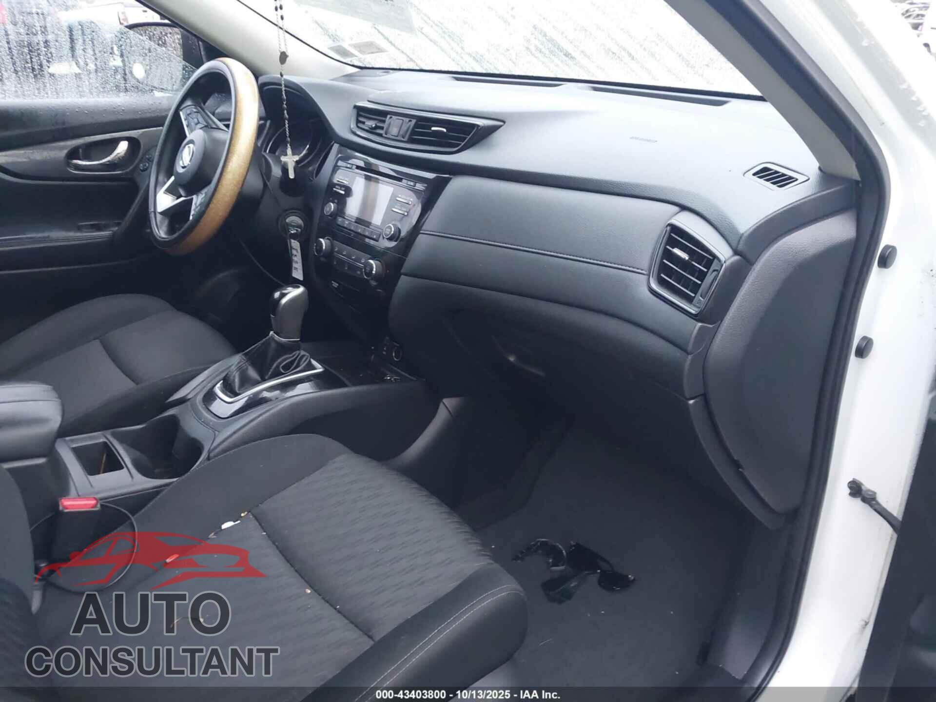 NISSAN ROGUE 2017 - KNMAT2MV0HP591382