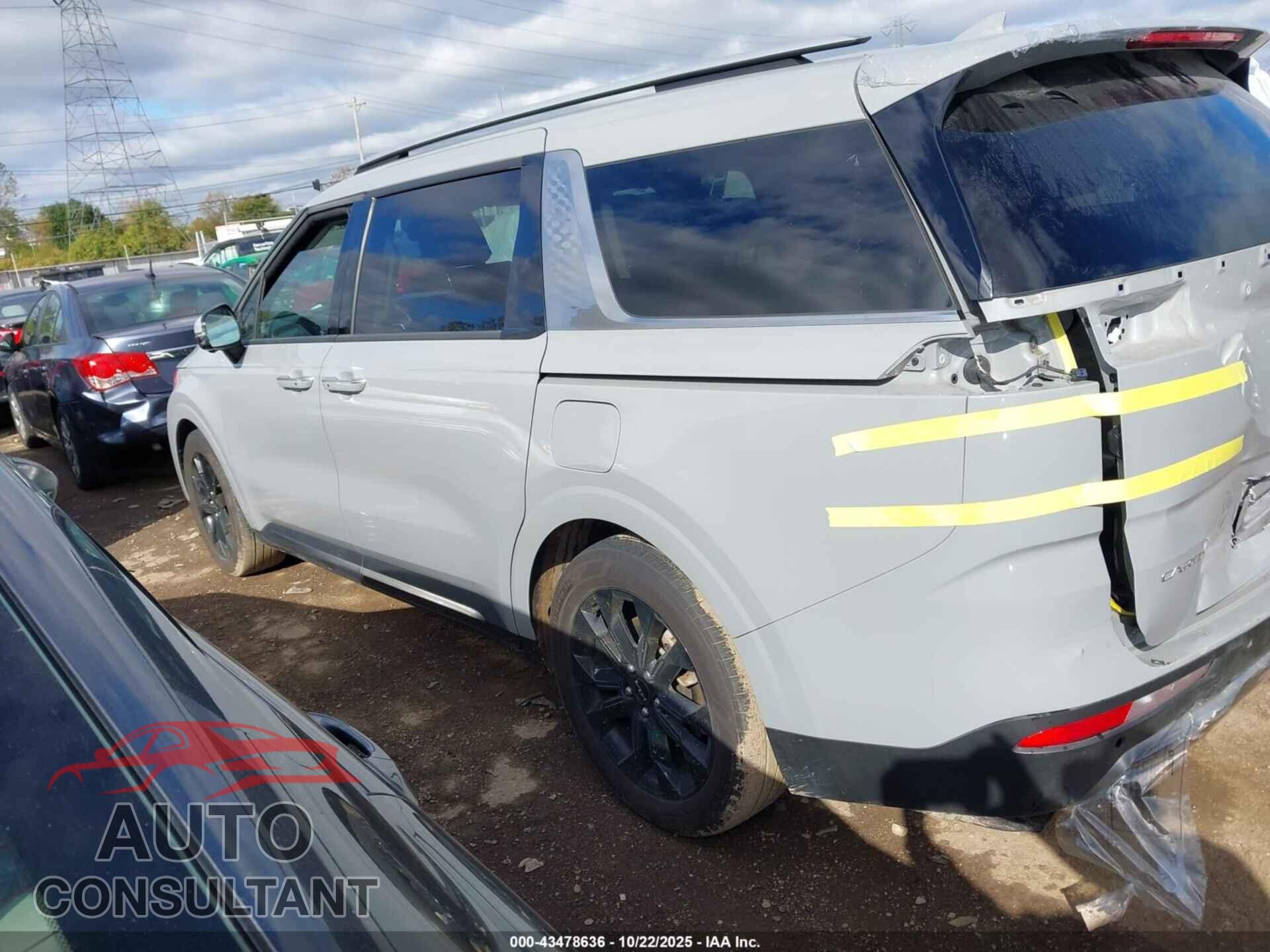 KIA CARNIVAL MPV 2024 - KNDNE5H3XR6393549