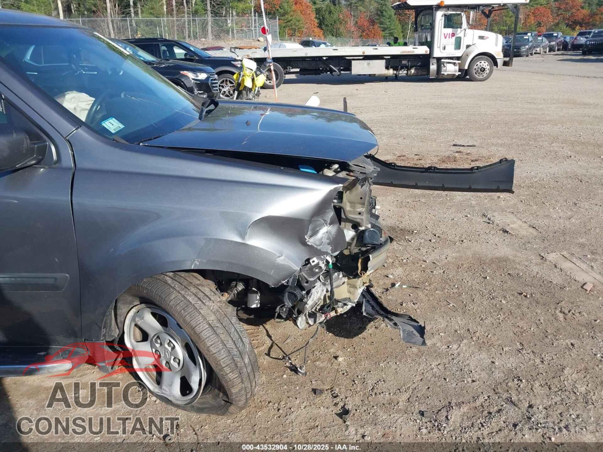 HONDA PILOT 2013 - 5FNYF4H23DB069125
