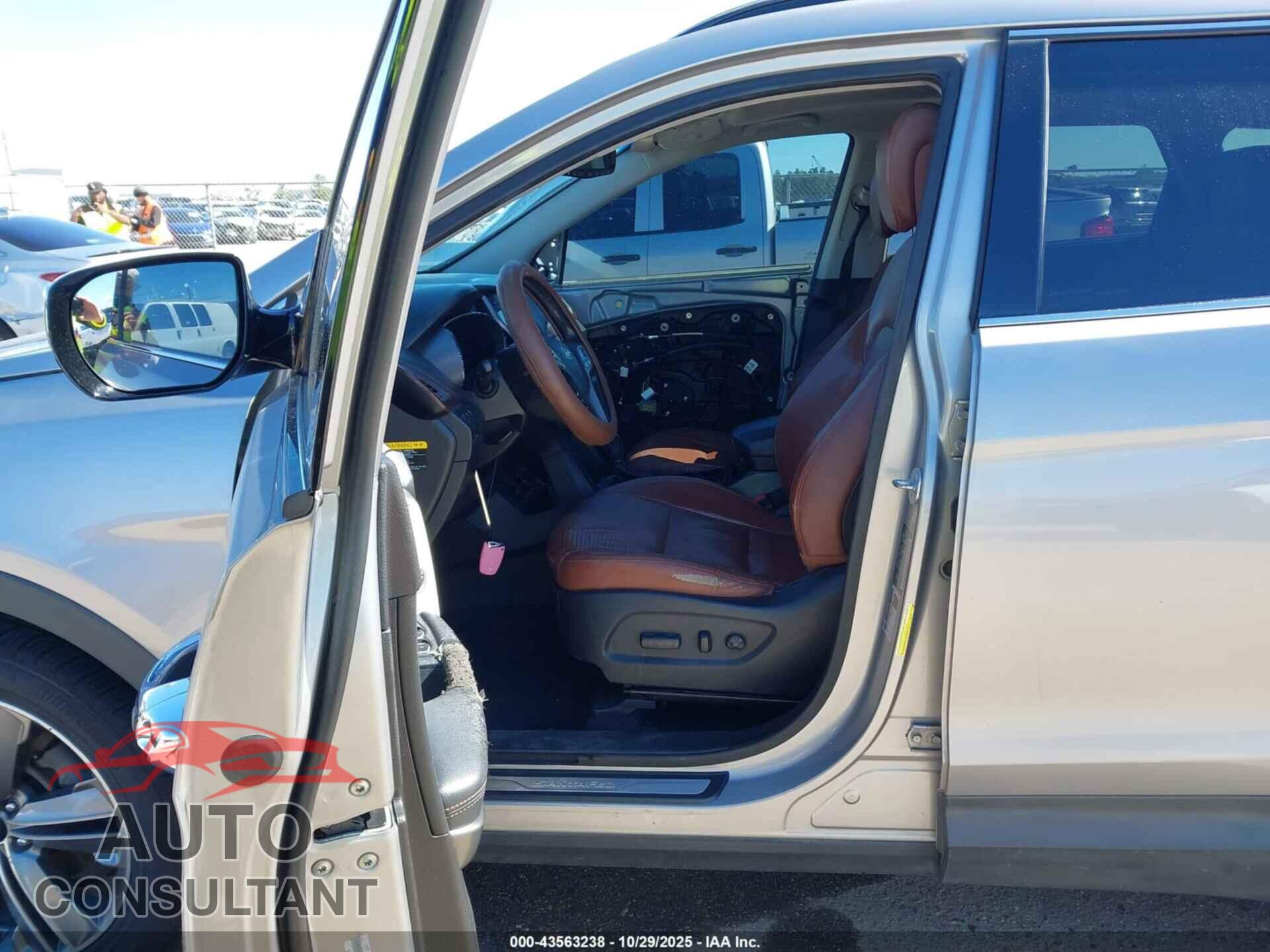 HYUNDAI SANTA FE 2013 - KM8SRDHF7DU010162