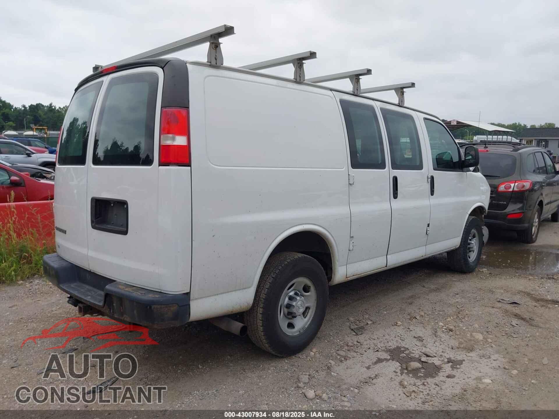 CHEVROLET EXPRESS 2500 2017 - 1GCWGAFG3H1210873