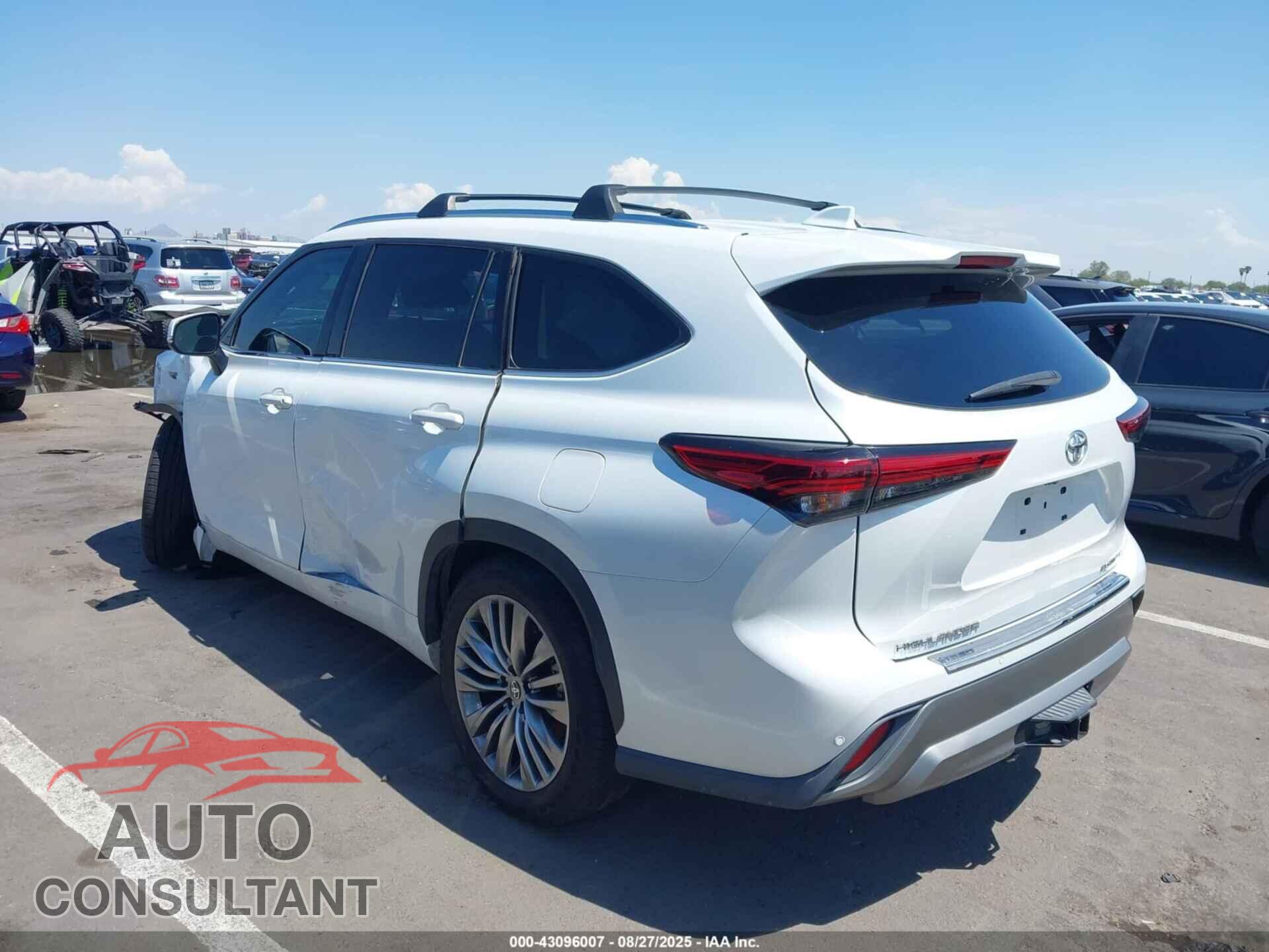 TOYOTA HIGHLANDER 2022 - 5TDFZRAH3NS097885
