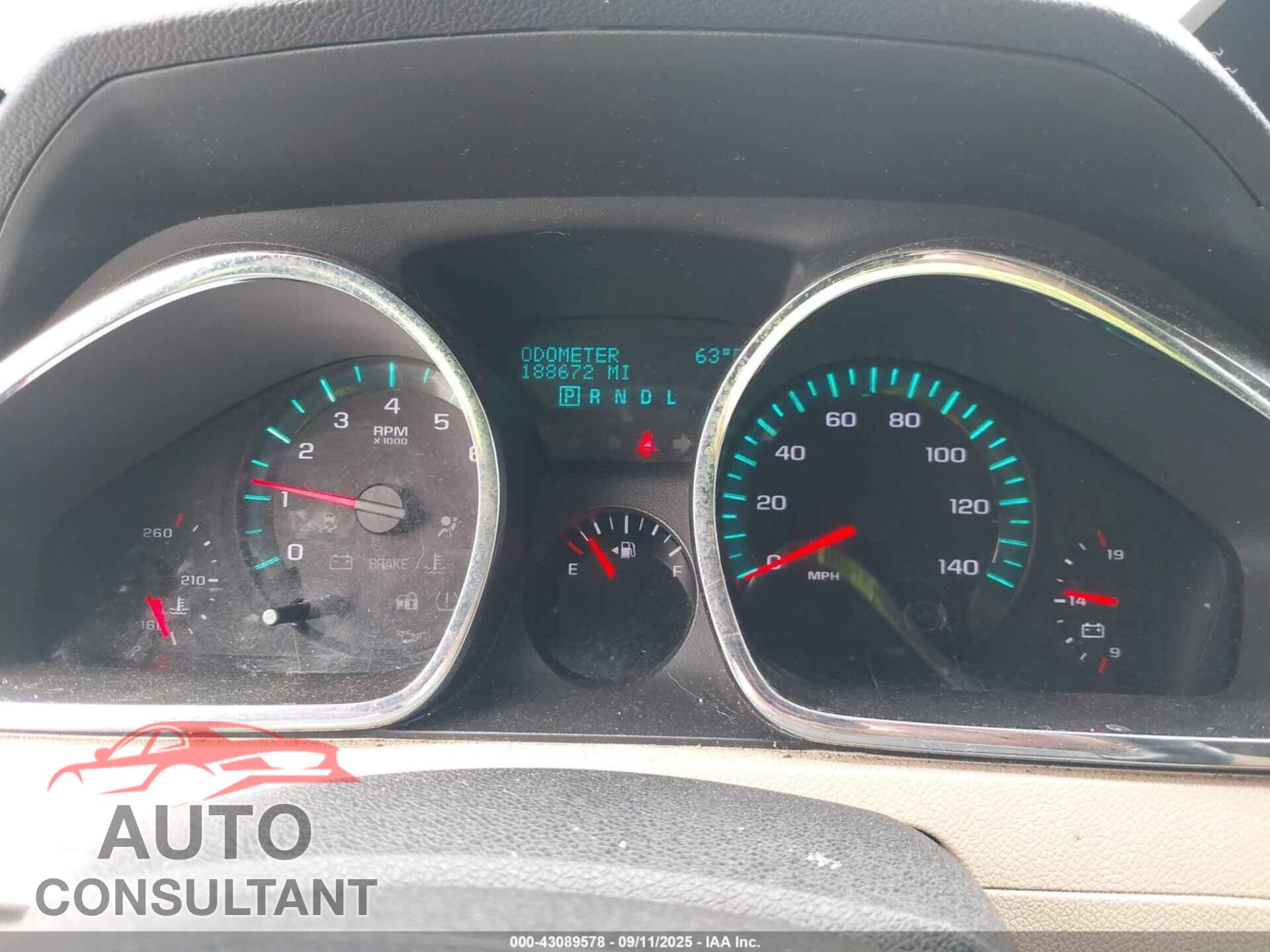 CHEVROLET TRAVERSE 2011 - 1GNKVLED2BJ410861