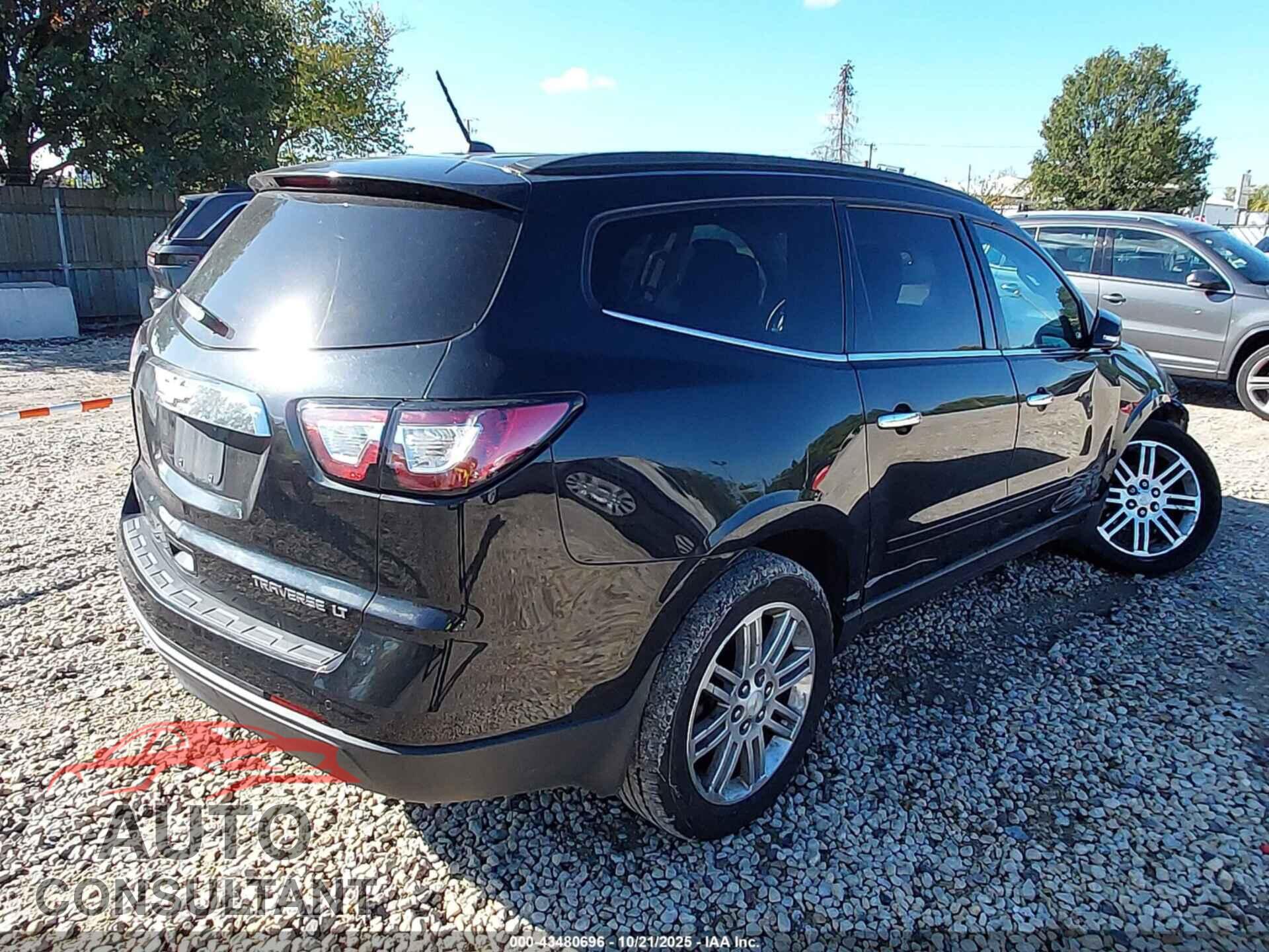 CHEVROLET TRAVERSE 2015 - 1GNKRGKDXFJ300064