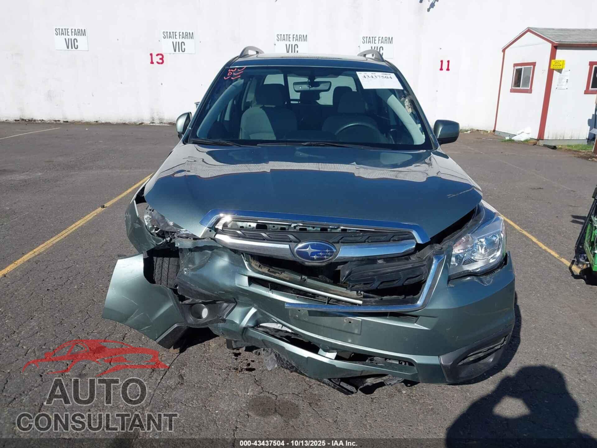 SUBARU FORESTER 2018 - JF2SJAEC4JH567637